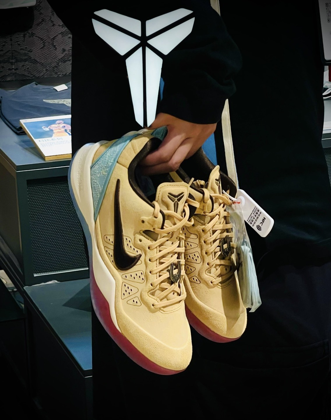 Nike Kobe 8 Protro "Siempre Mio" 馬年限定 馬毛棕 卡其 馬毛 馬蹄鐵 籃球鞋 IM1820100