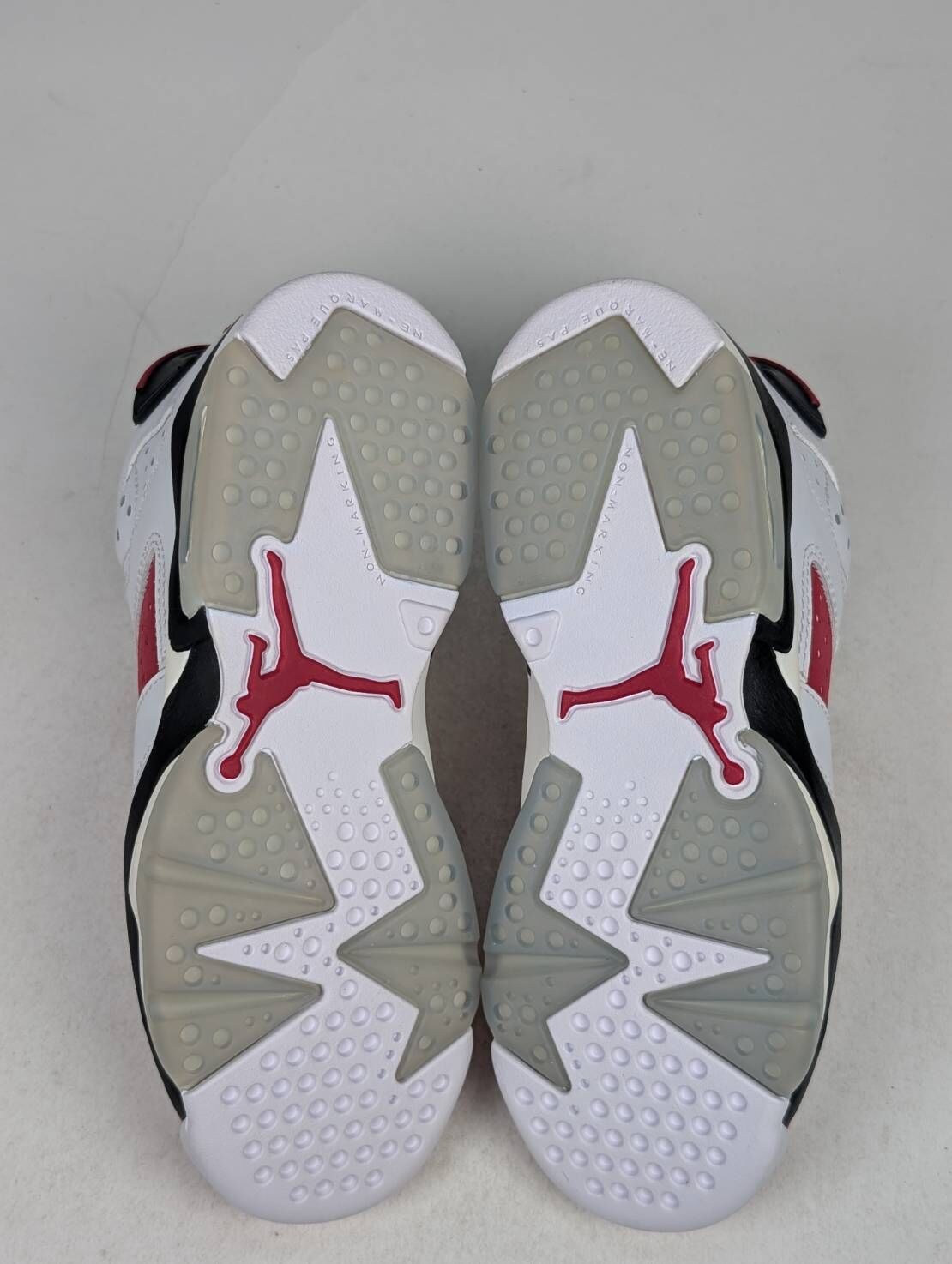 微瑕疵-左右腳中底鞋底泛黃 384665-106 3.5Y Jordan 6 Retro Carmine 2021 (GS)