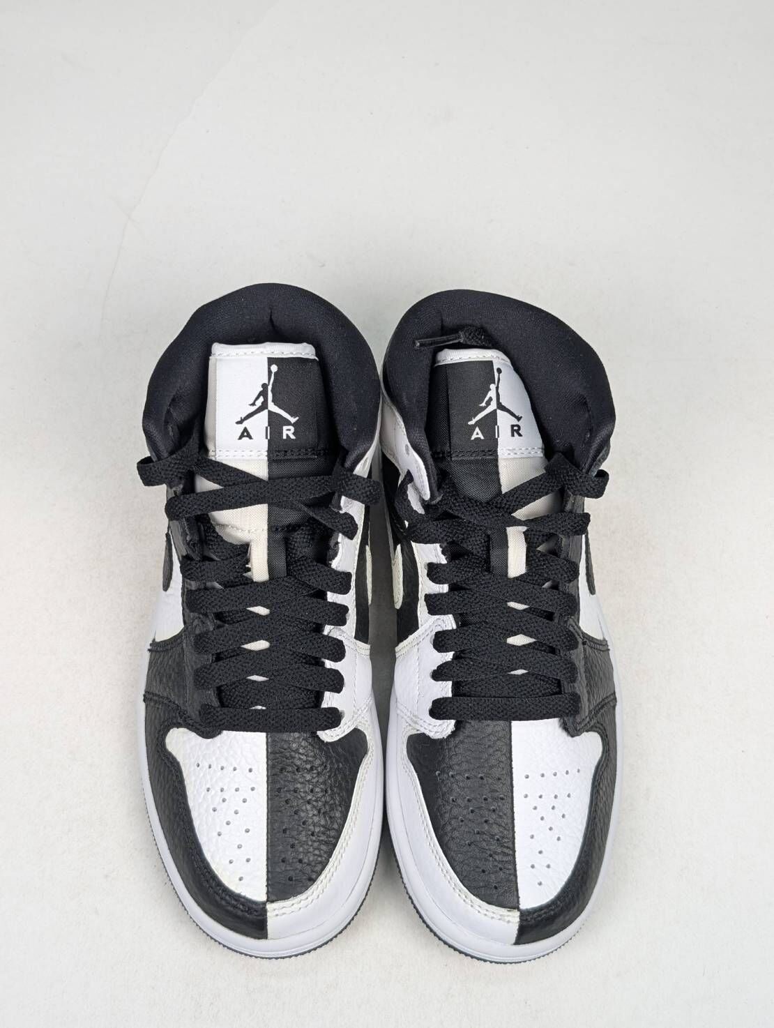 微瑕疵-左右腳內外側泛黃 DR0501-101 W5.5 Air Jordan 1 Mid SE "Homage" Split W 陰陽熊貓 黑白 女鞋 男女段