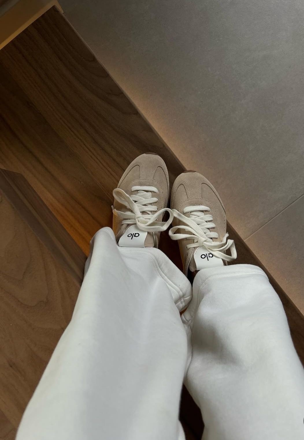 alo Sunset Sneaker 德訓鞋 米灰 奶咖 焦糖底  JISOO同款 金智秀 / 預購