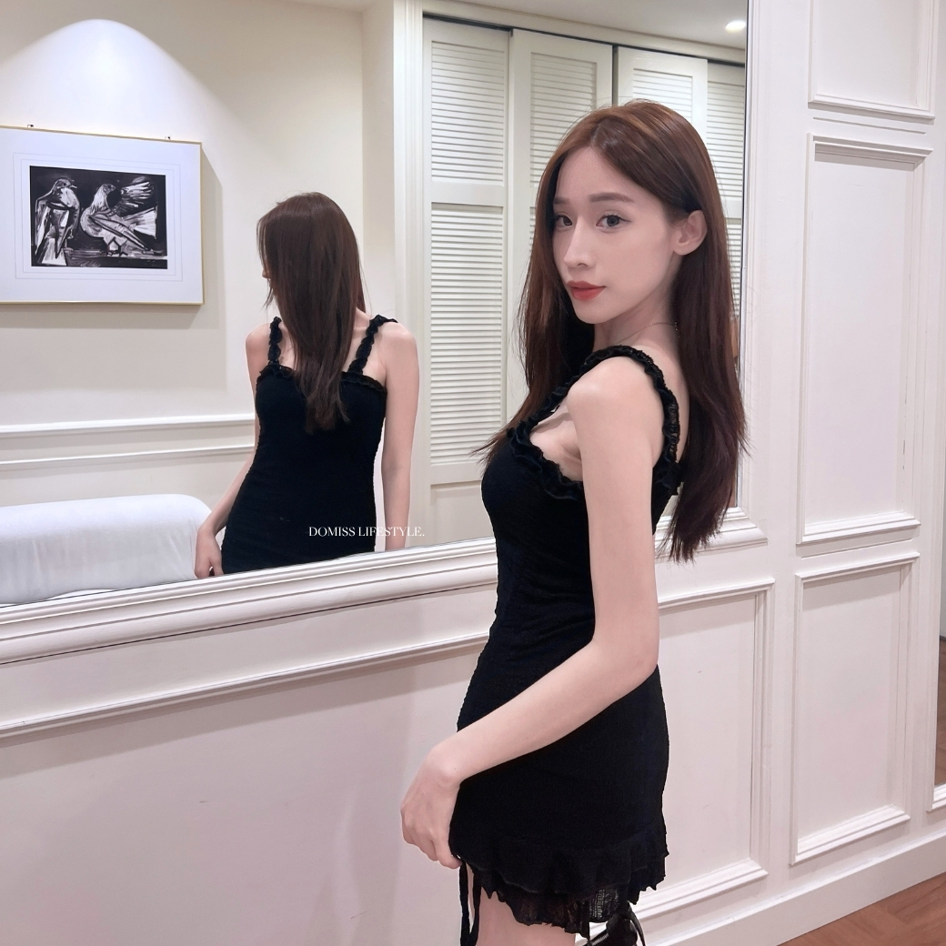 【甜而不乖♡】DOMISS荷葉貼身洋裝 收腰顯瘦 洋裝-2色(現+預)