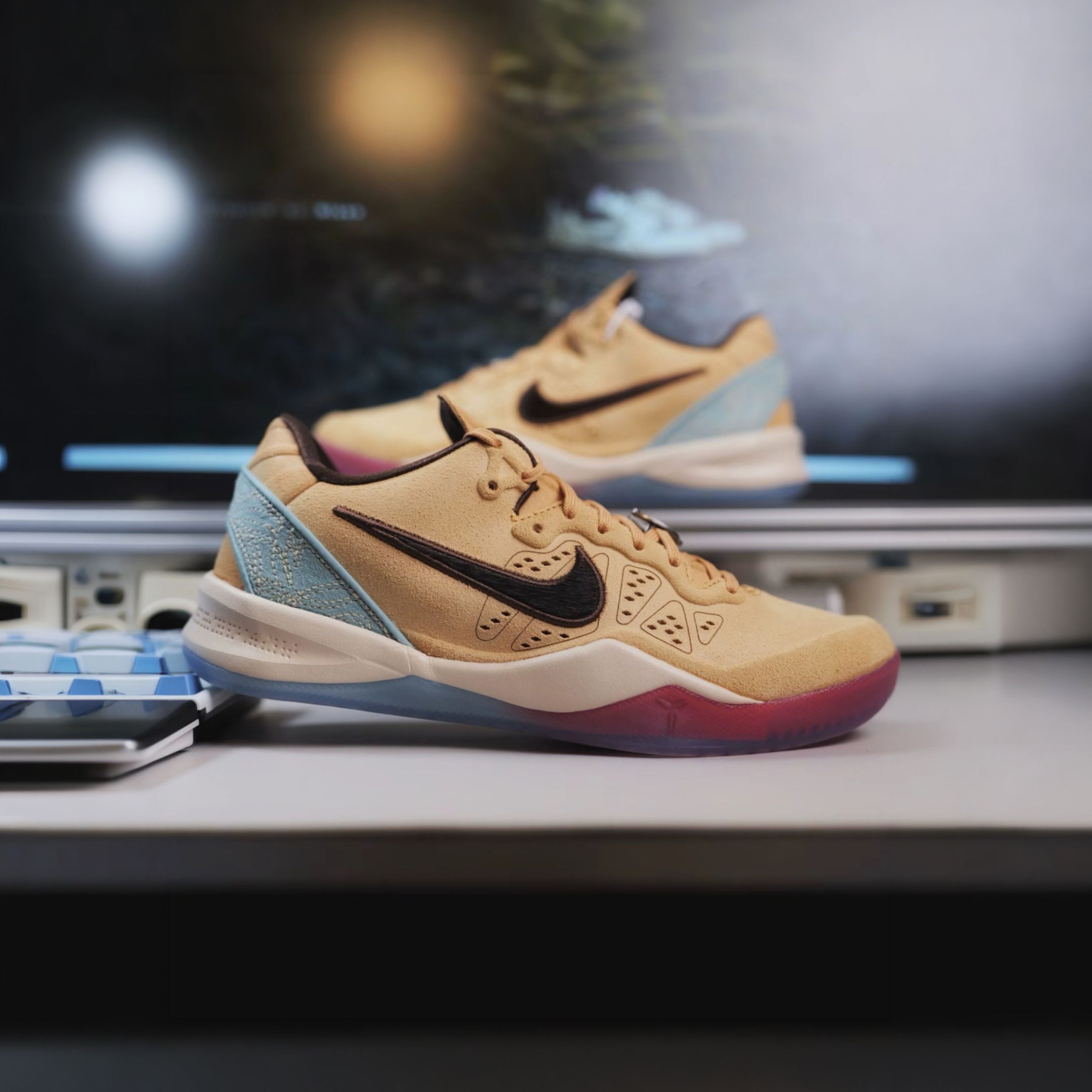 NICEDAY 代購 Nike Kobe 8 Protro Siempre Mio 淺米色 卡其色 舒適 科比 老大 低筒 籃球鞋 IM1820-100
