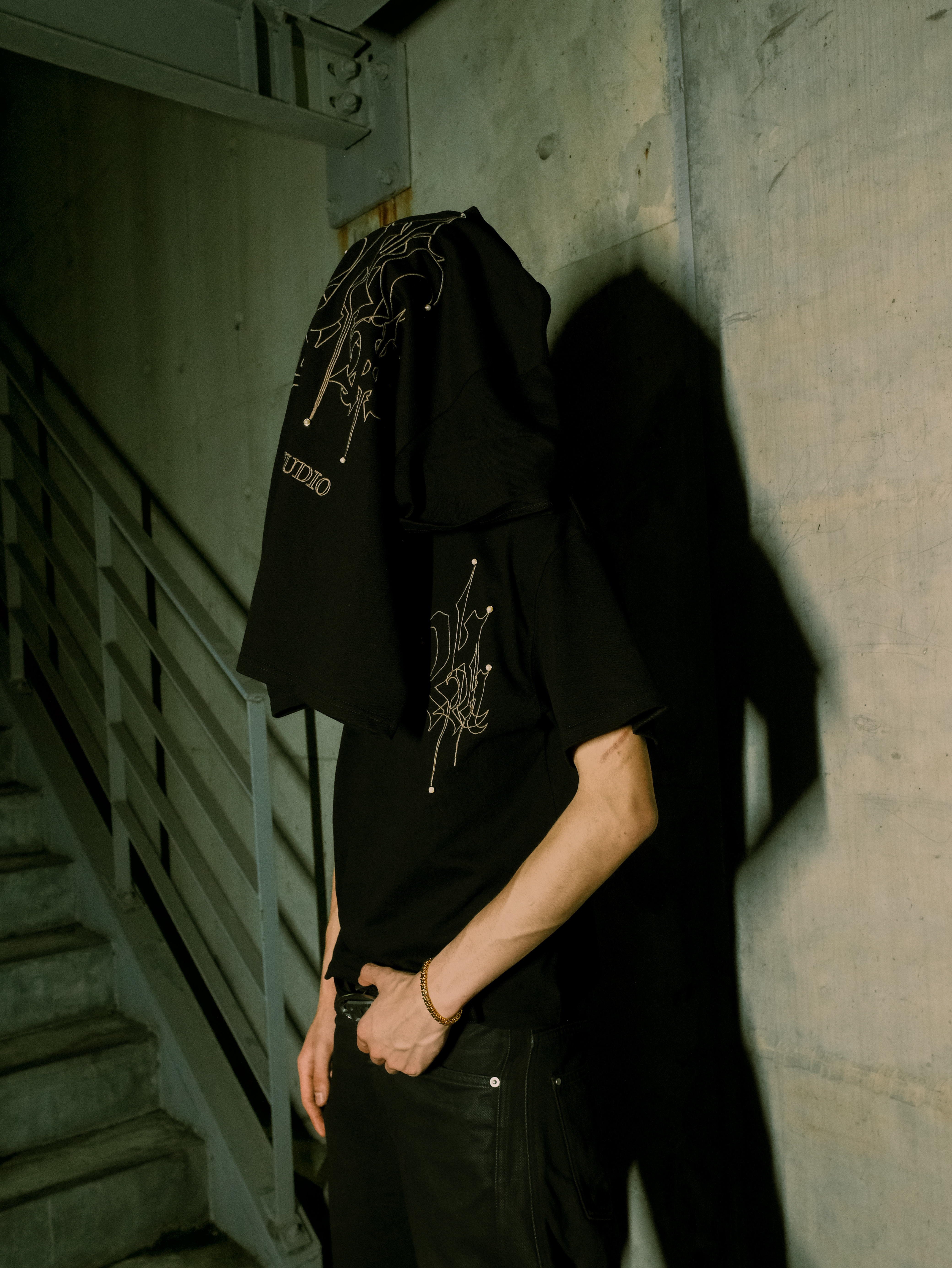 Atone studio 25ss "G.O.A.T" pearl logo T