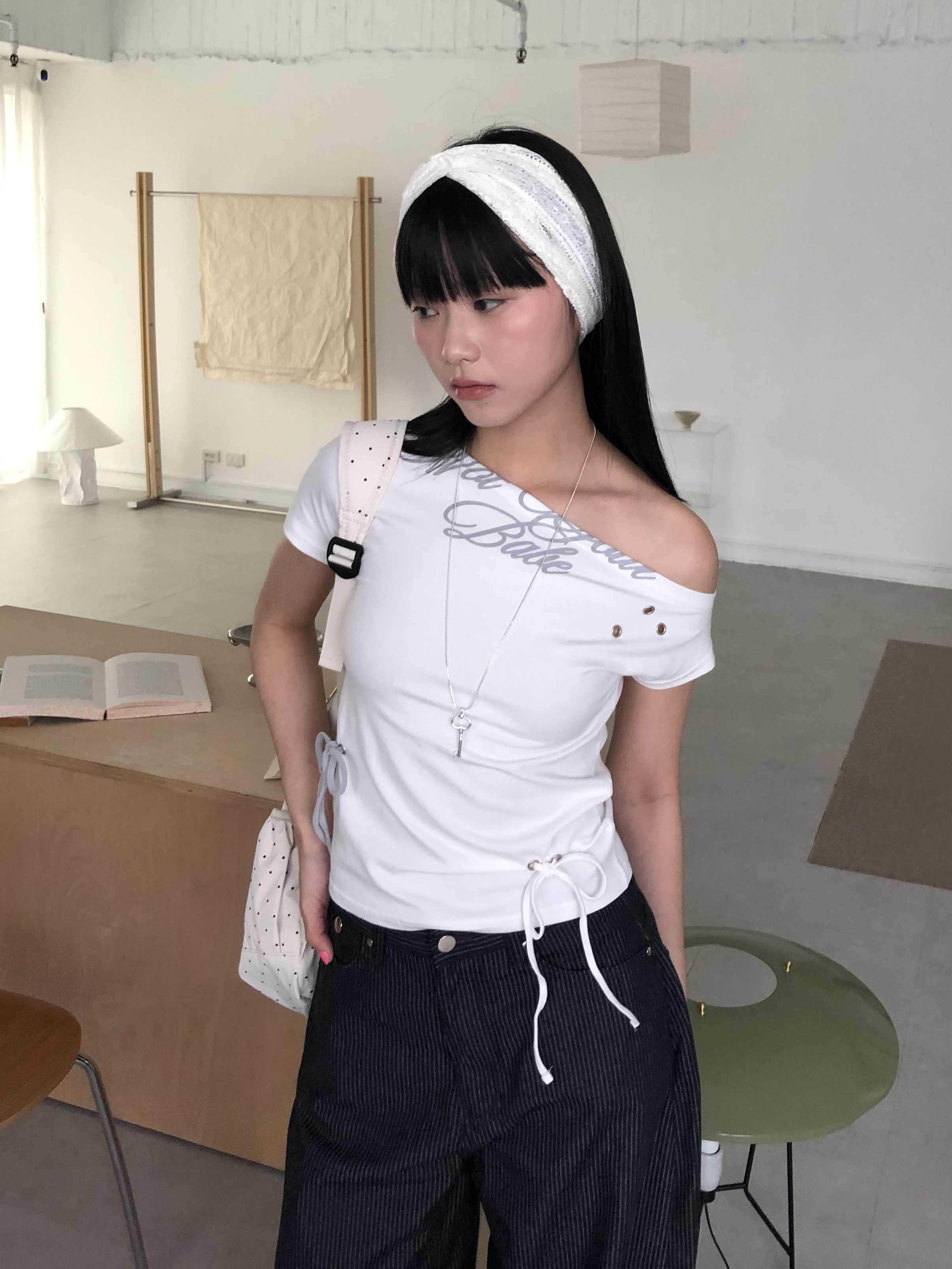 eyelet unbalanced #上衣
