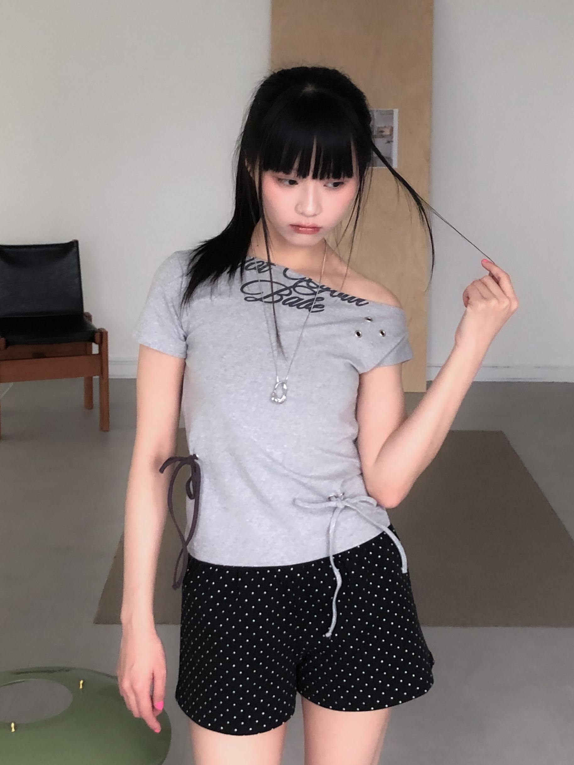 eyelet unbalanced #上衣