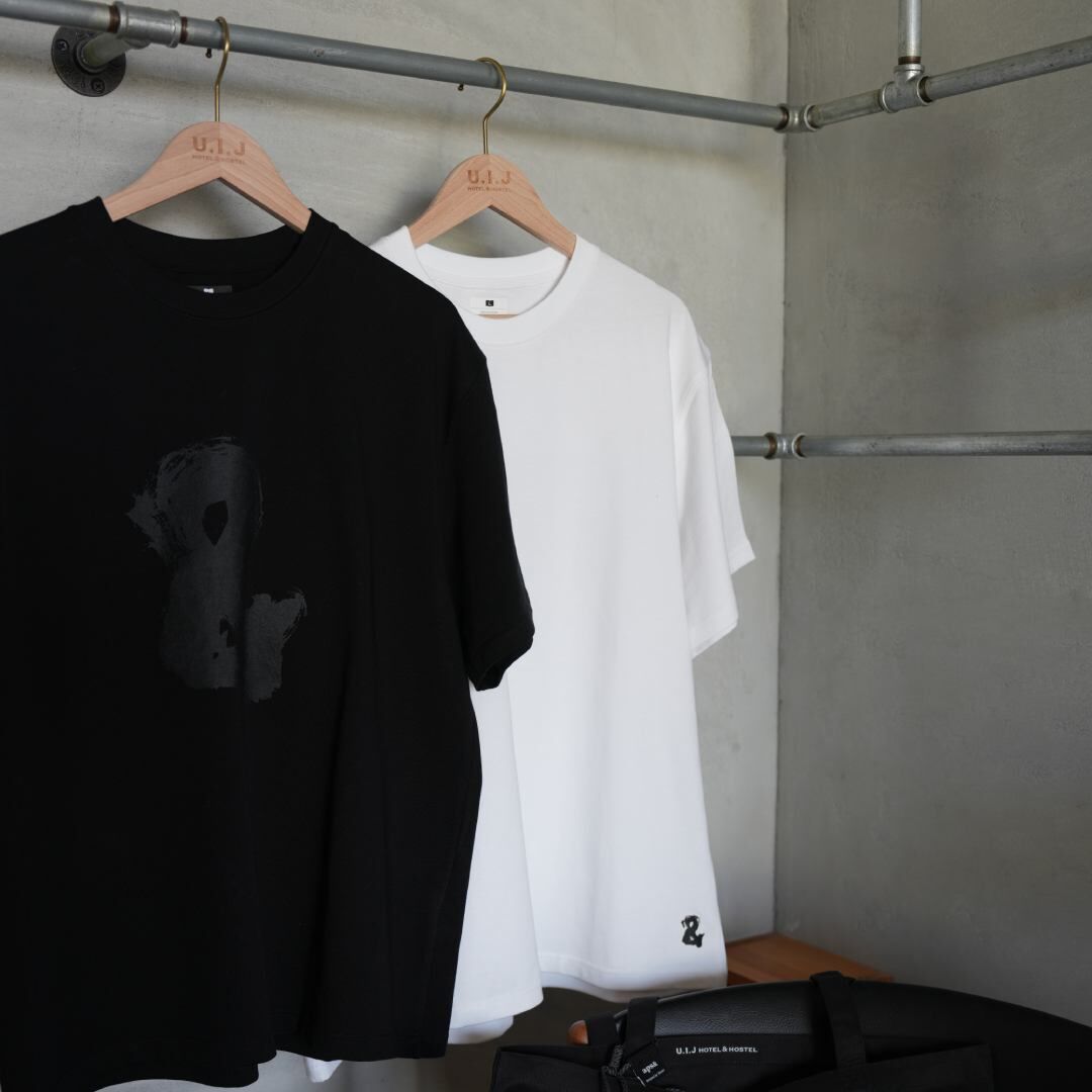 林青那 “&”短袖T-shirt