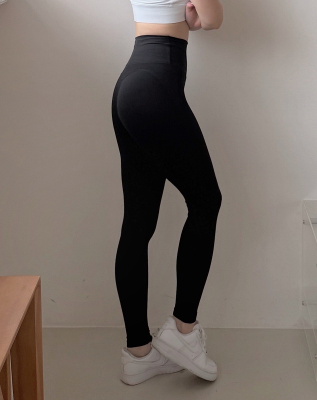 Curvy leggings 高腰翹臀瑜伽褲 / 黑