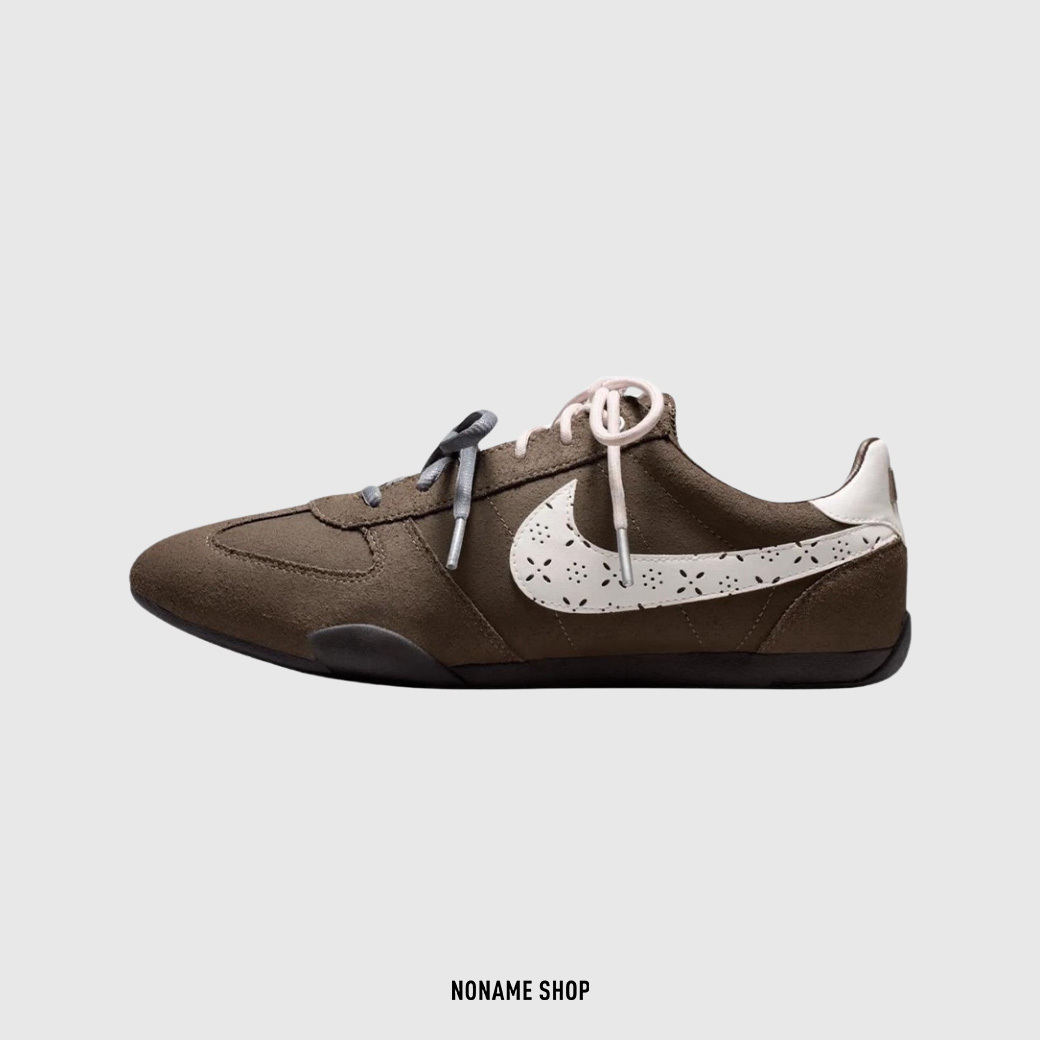 NIKE SPRINT SISTER 簍空 雕花 四色鞋帶 miumiu風 板鞋 薄底鞋 (女款)