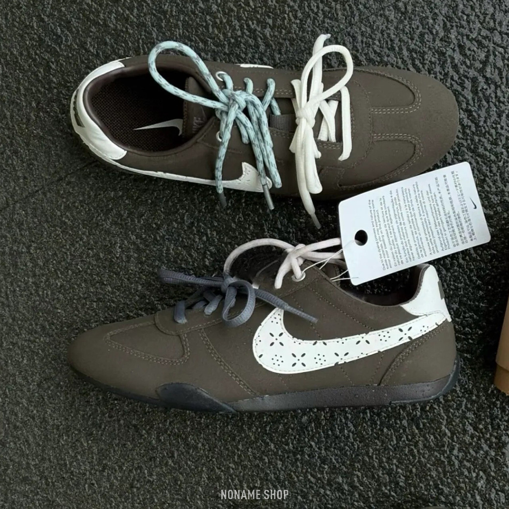 NIKE SPRINT SISTER 簍空 雕花 四色鞋帶 miumiu風 板鞋 薄底鞋 (女款)