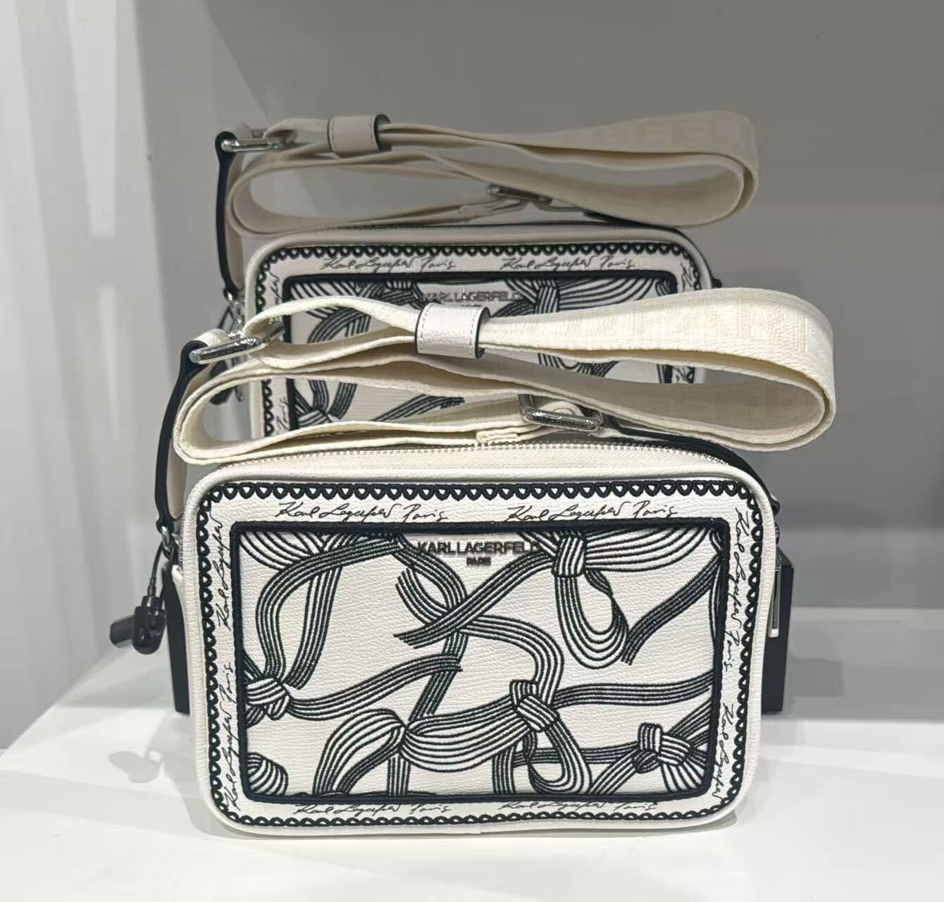 【預購】Karl Lagerfeld H050516 Maybelle白色相機包