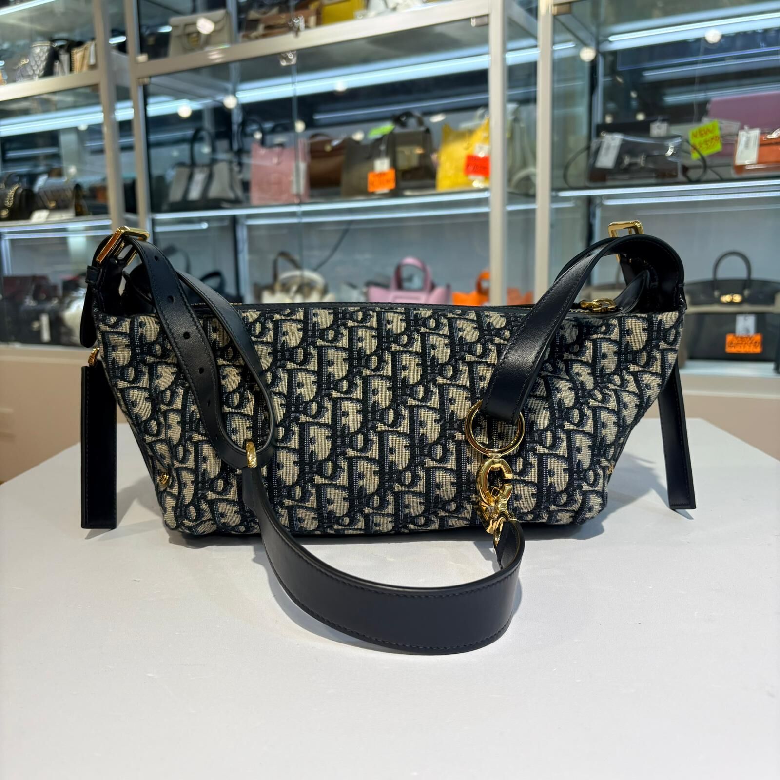 全新DIOR HOBO SMALL D JOURNEY OBLIQUE 緹花帆布 M2416UTZQ_M928 #迪奧飯盒包 #BRAND NEW #香榭站正品