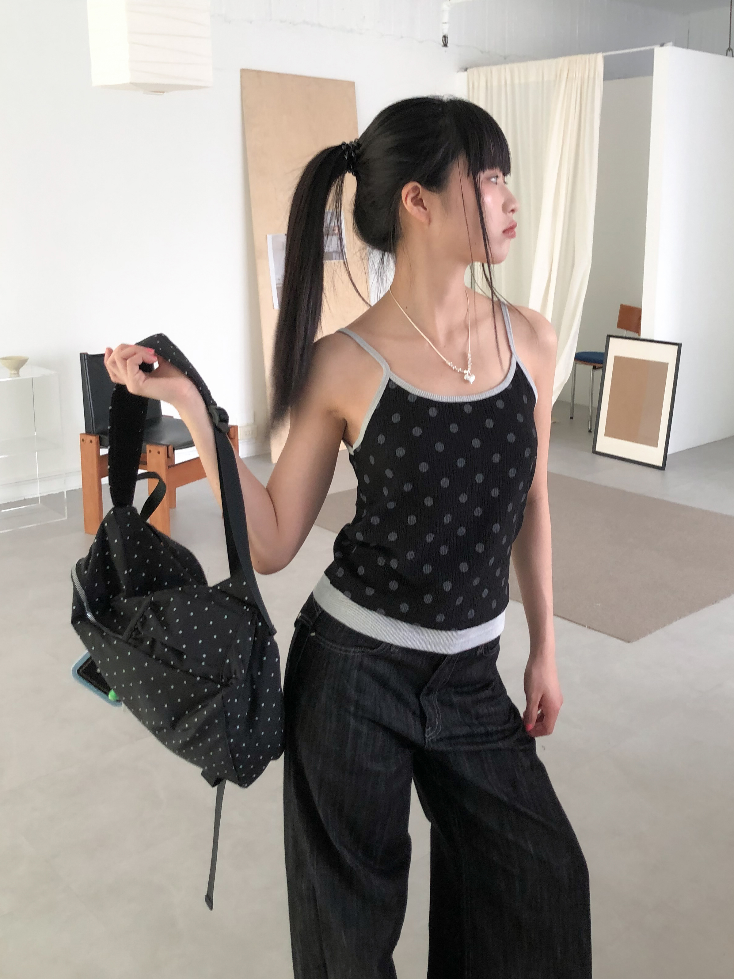 leo sleeveless tee #背心