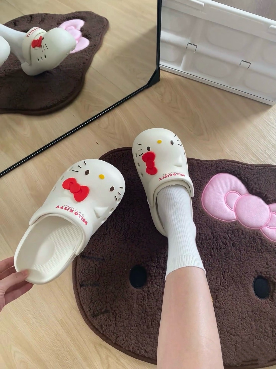 【預購】正版授權 SANRIO 三麗鷗 大頭 防水 洞洞鞋 四色