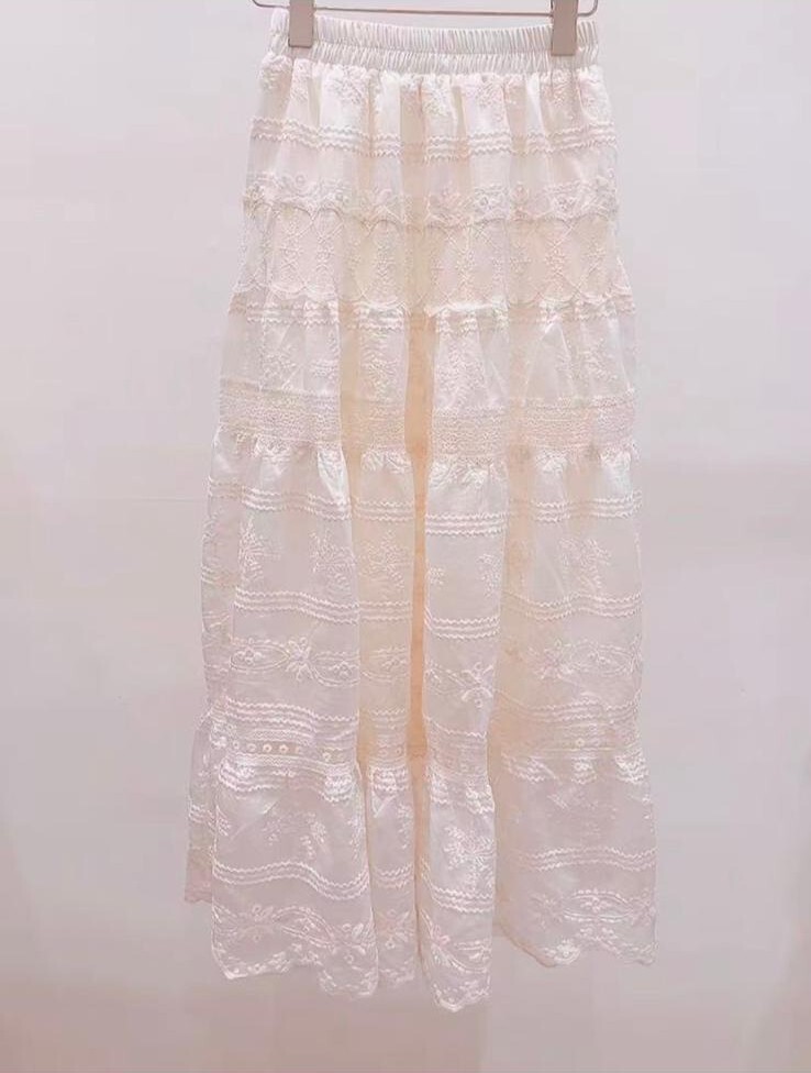 AW70 lace 長裙 腰 23-41 HIP50 長36 $559 (一口價)