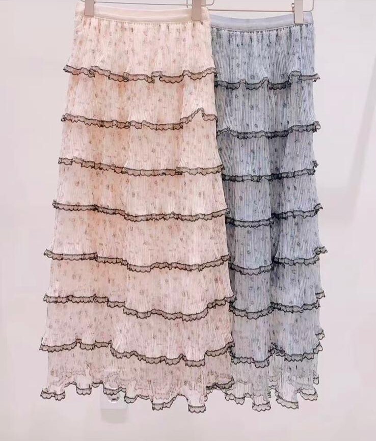 AW73   校長福利價 雪紡花花橡根長裙  腰25-45  HIP48 長36.5 $539 (一口價)