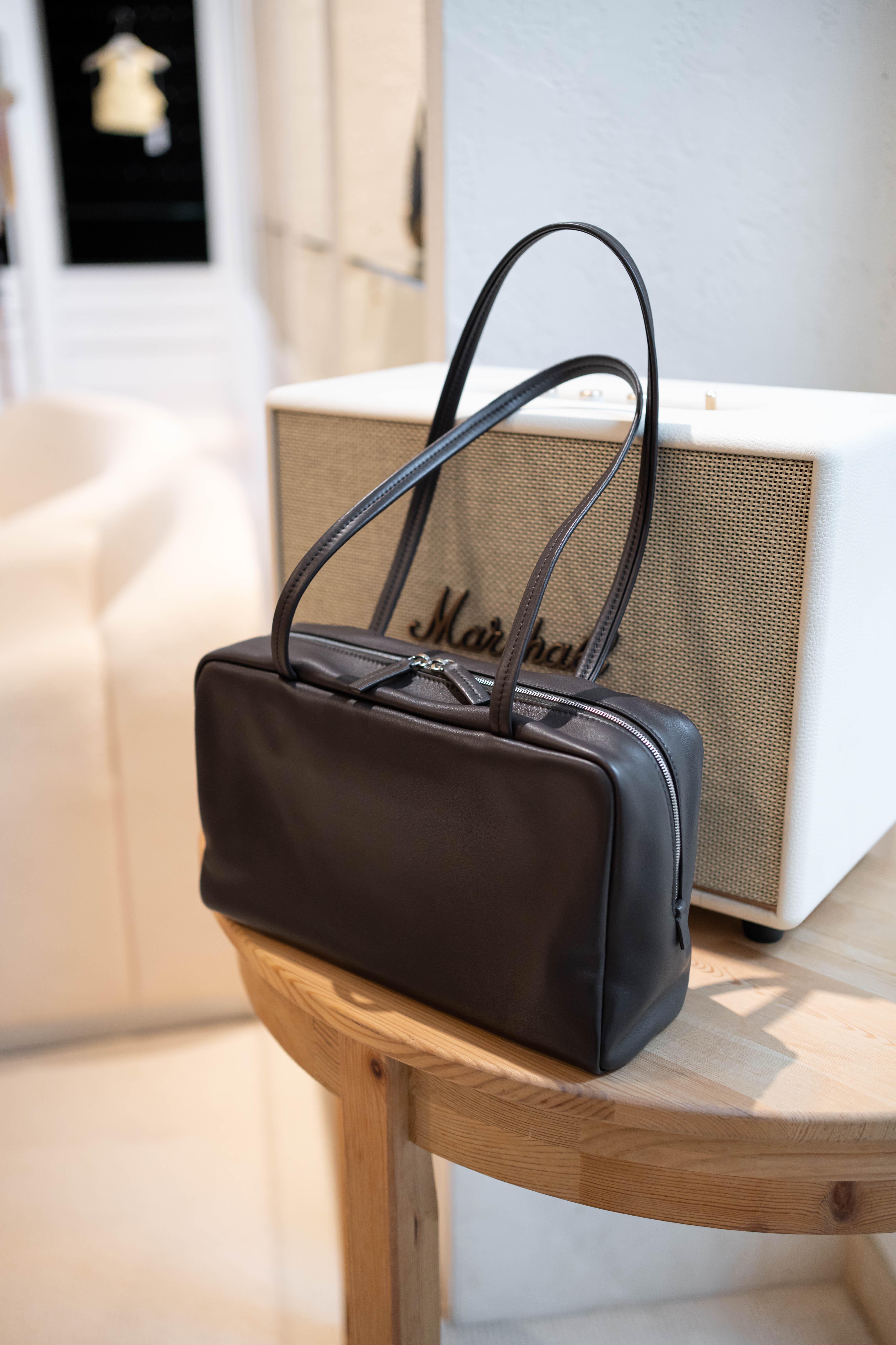 The Row Astra Bowling Bag 深棕色