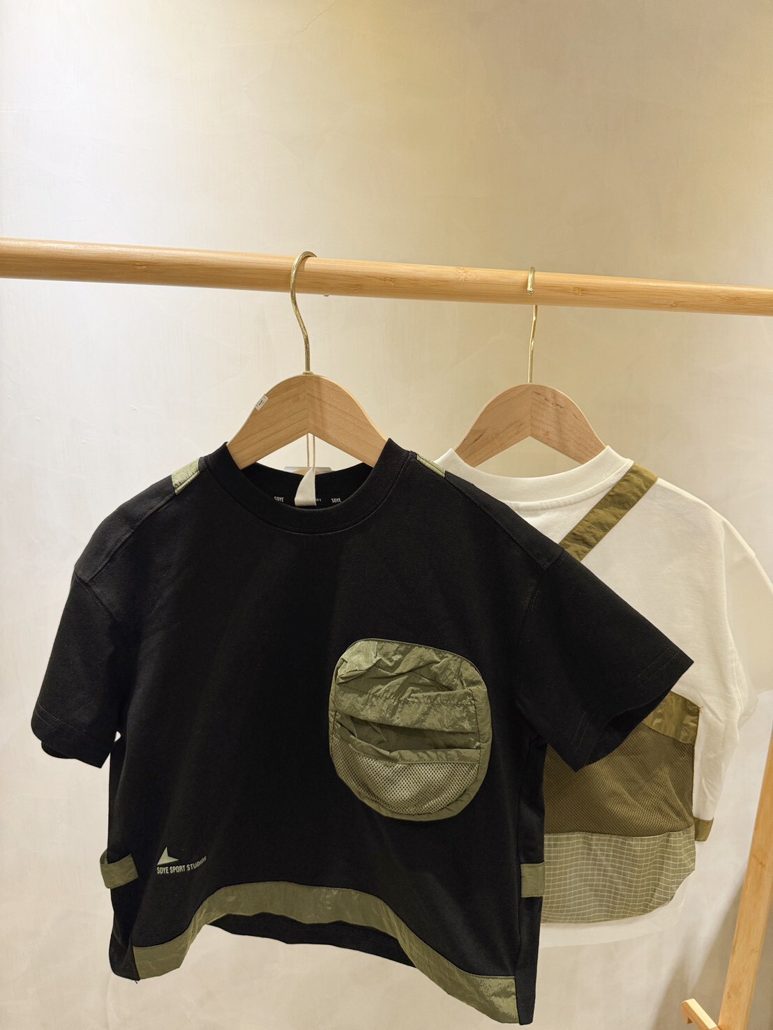 BA15登山家 立體口袋背後假吊帶拼接上衣