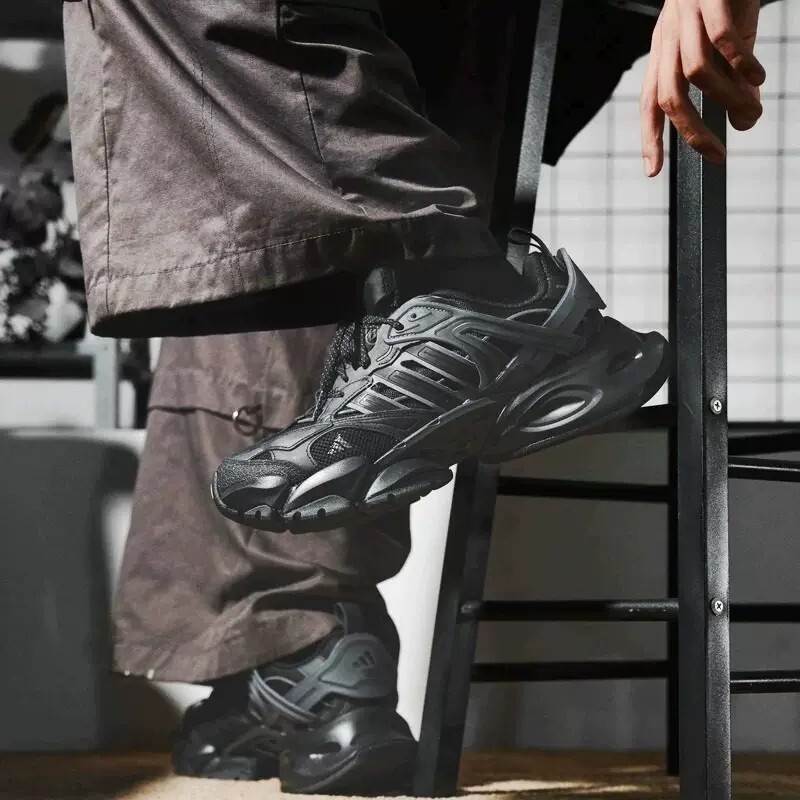 Adidas XLG Runner Deluxe 黑魂 復古老爹