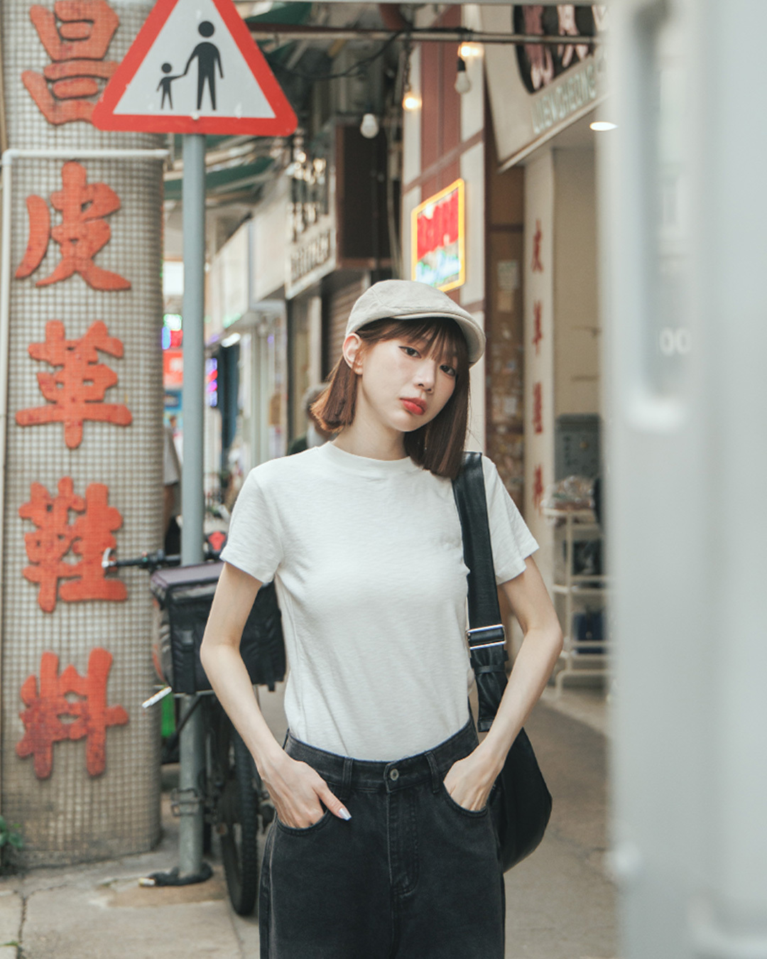 Simple solid color round neck short-sleeved fitted top, available in seven colors.【01190376】in stock+pre-order
