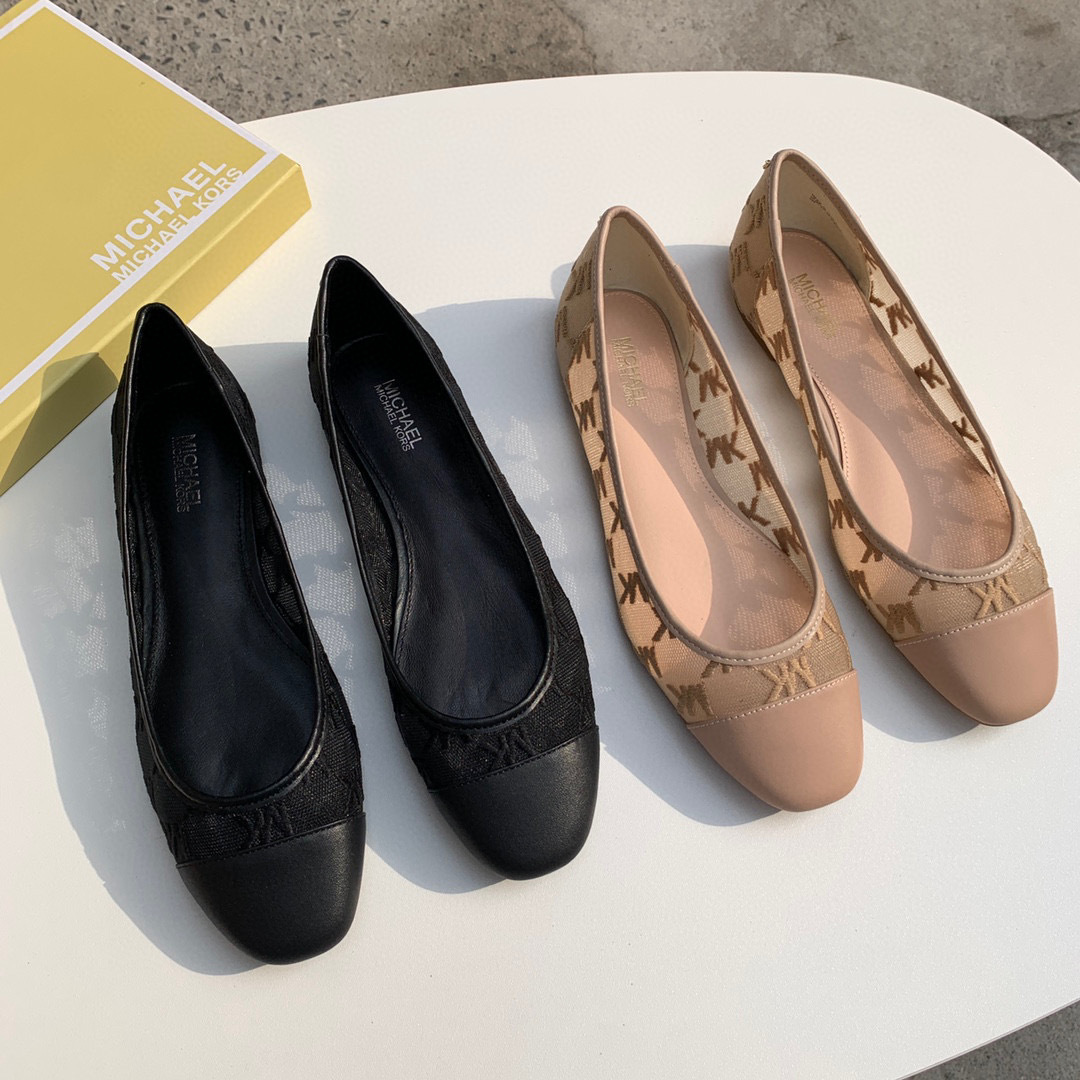 Michael Kors 鏤空平底鞋