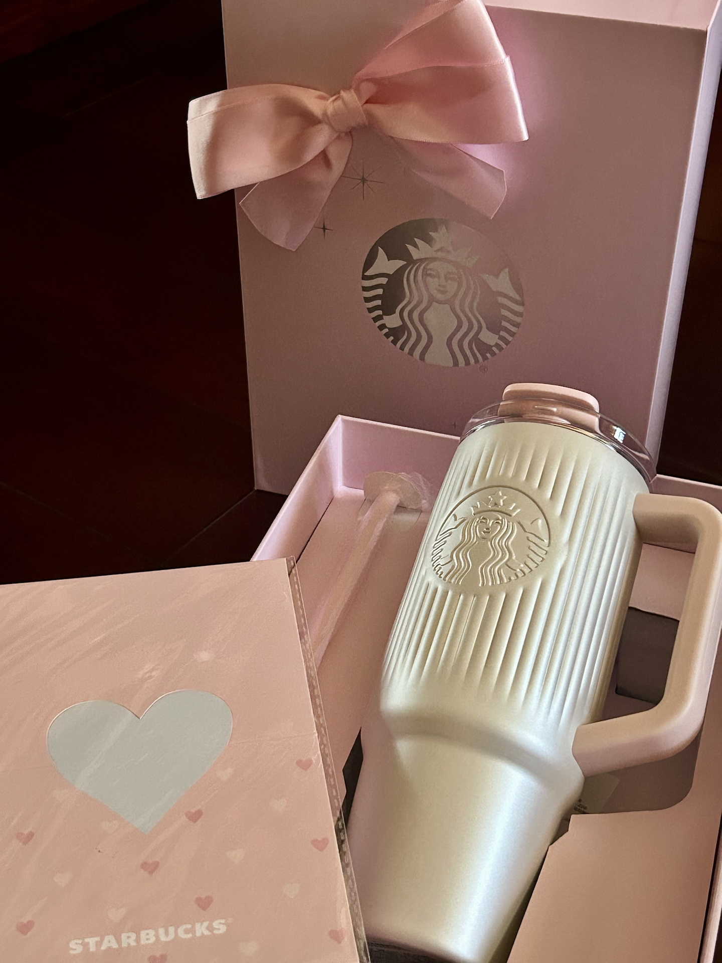 代購-Starbucks星巴克 星動告白系列 保溫杯 水杯  粉白款雙飲口不鏽鋼杯 910ml