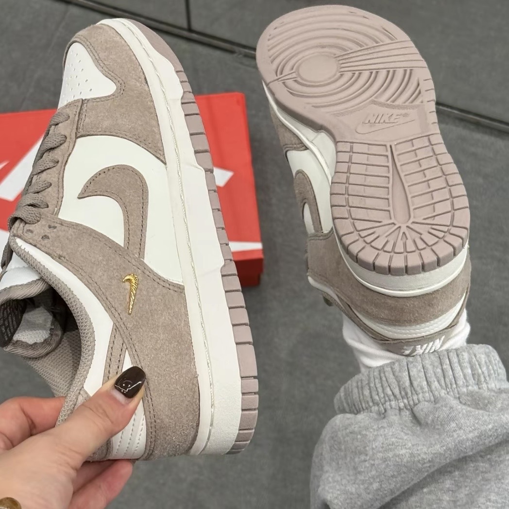 NIKE DUNK LOW 奶茶 卡其 小金勾 麂皮 休閒鞋 女款 IB4417-105