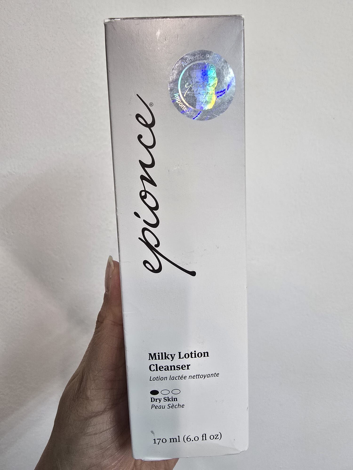 Epionce 滋潤潔面乳