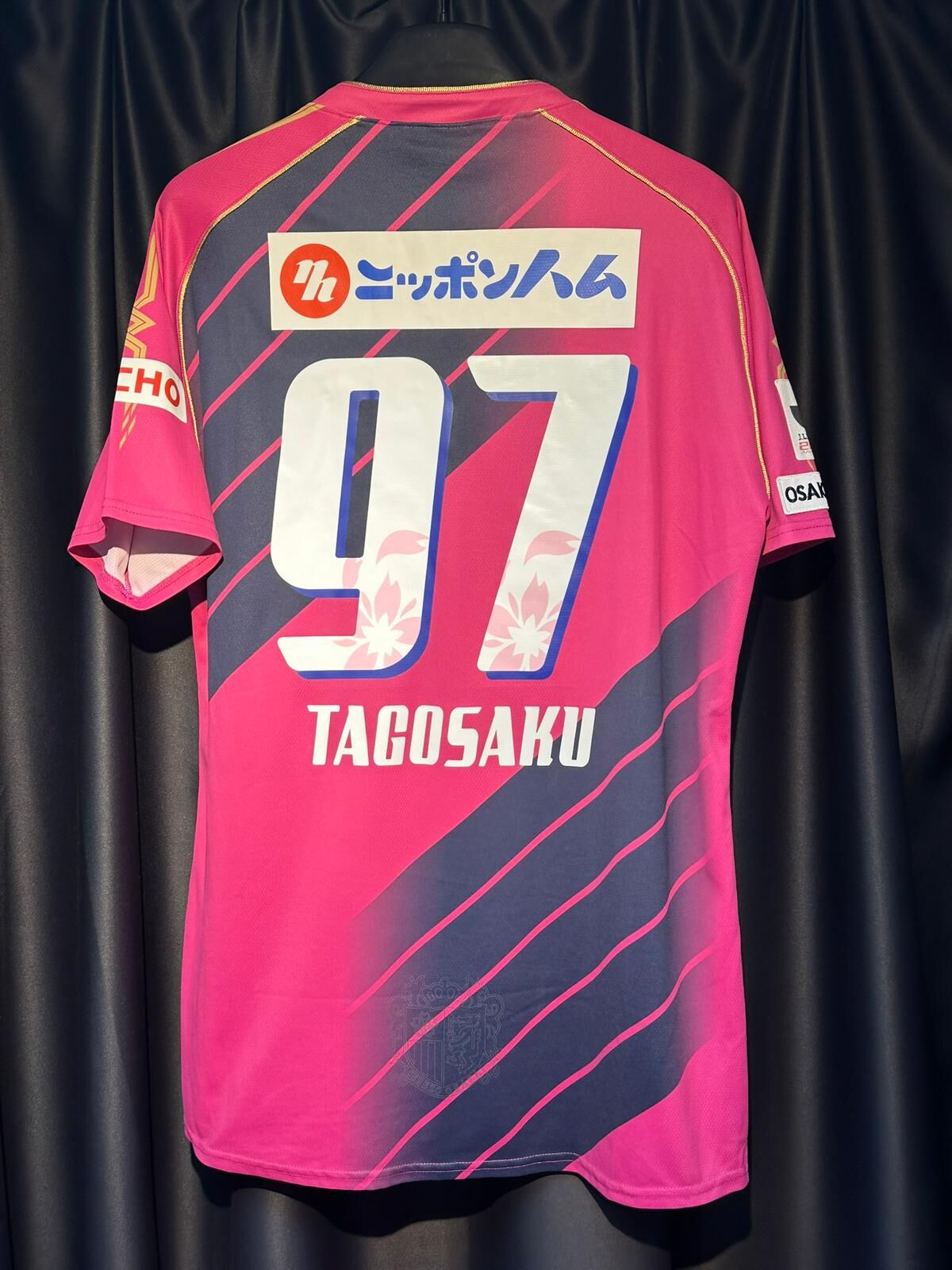 2013  CEREZO OSAKA HOME SHIRT   (USED   8/10)