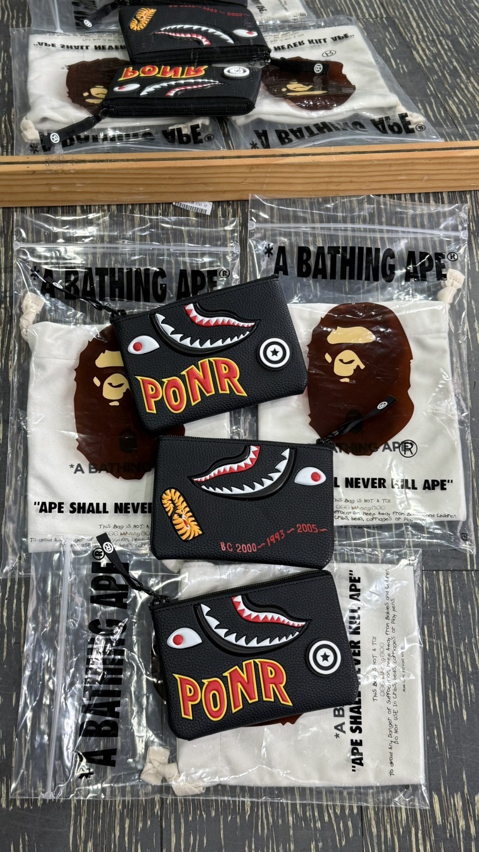 BAPE 2ND SHARK MINI WALLET PONR 一字拉 鯊魚 錢包 1M30190009