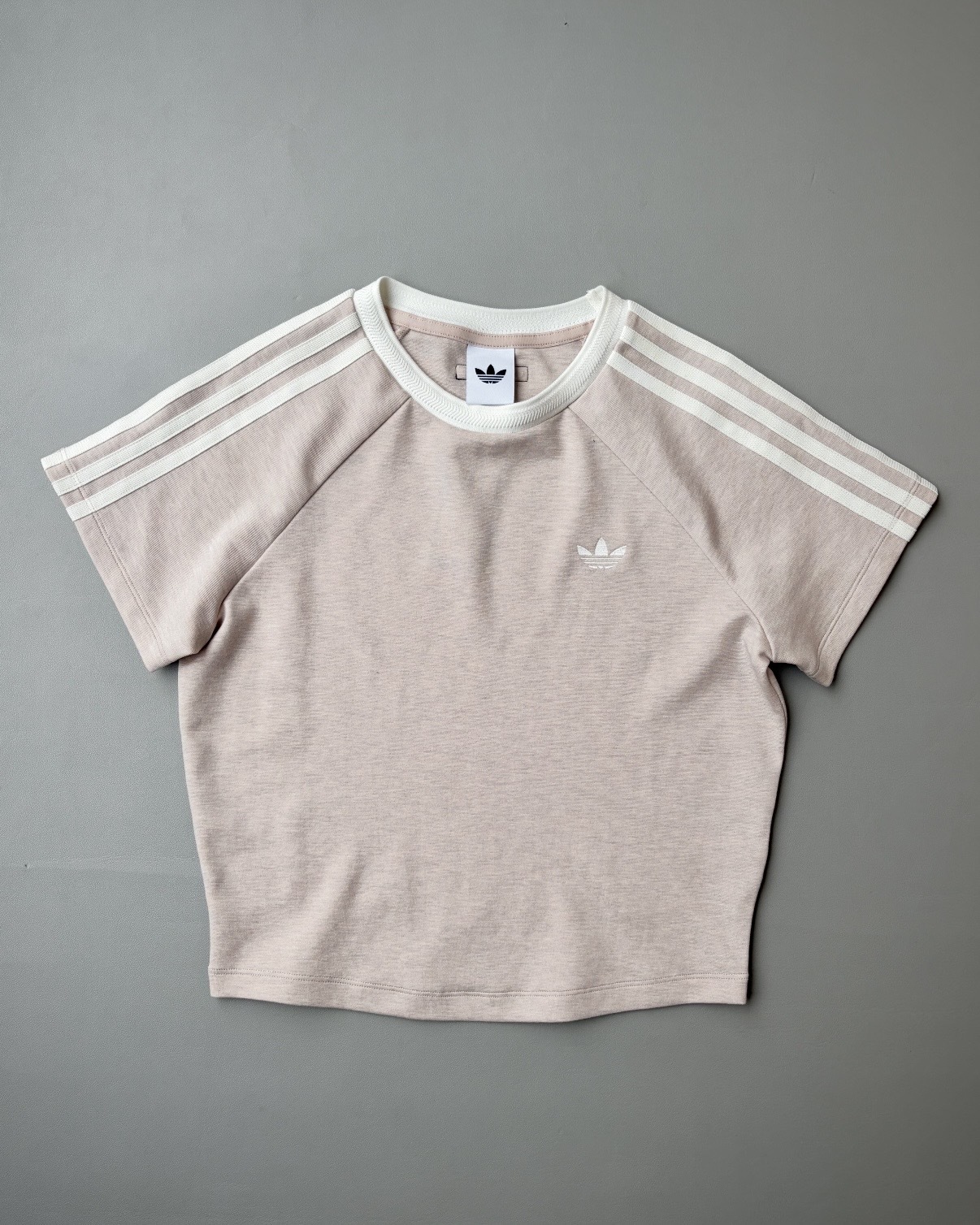 ADIDAS 莫蘭迪色系 低飽和 三葉草 滾邊 線條 短版 短T 短袖 長袖 / 預購