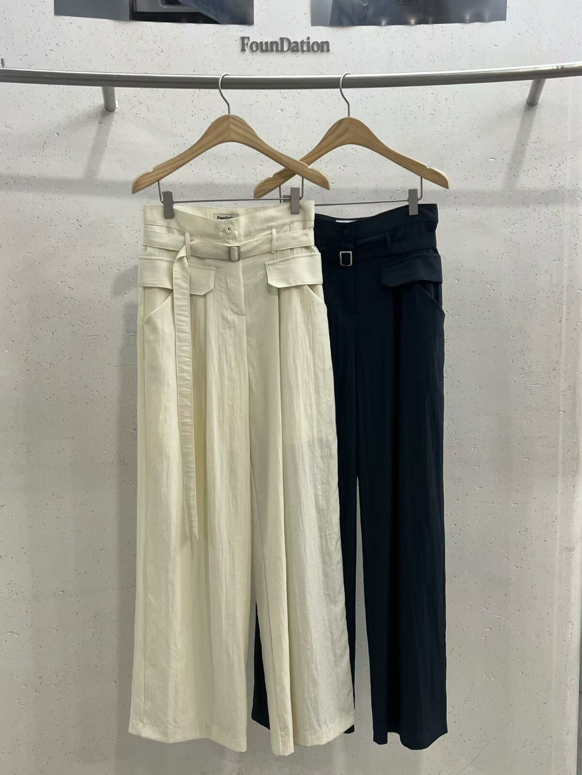 FD6244 高腰方扣腰帶壓褶直筒褲