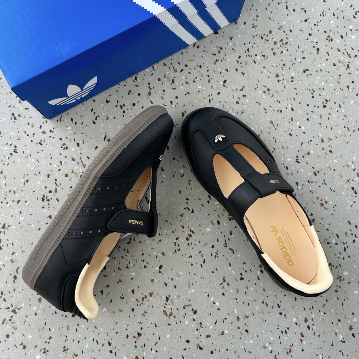 ADIDAS SAMBA JANE 黑色 皮革 牛皮系列 復古 焦糖底 瑪莉珍  KJ3970