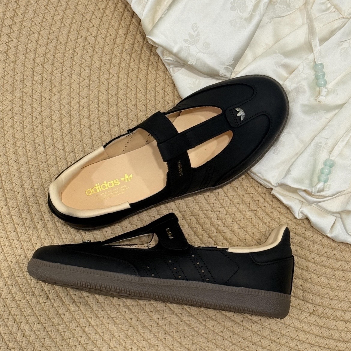 ADIDAS SAMBA JANE 黑色 皮革 牛皮系列 復古 焦糖底 瑪莉珍  KJ3970