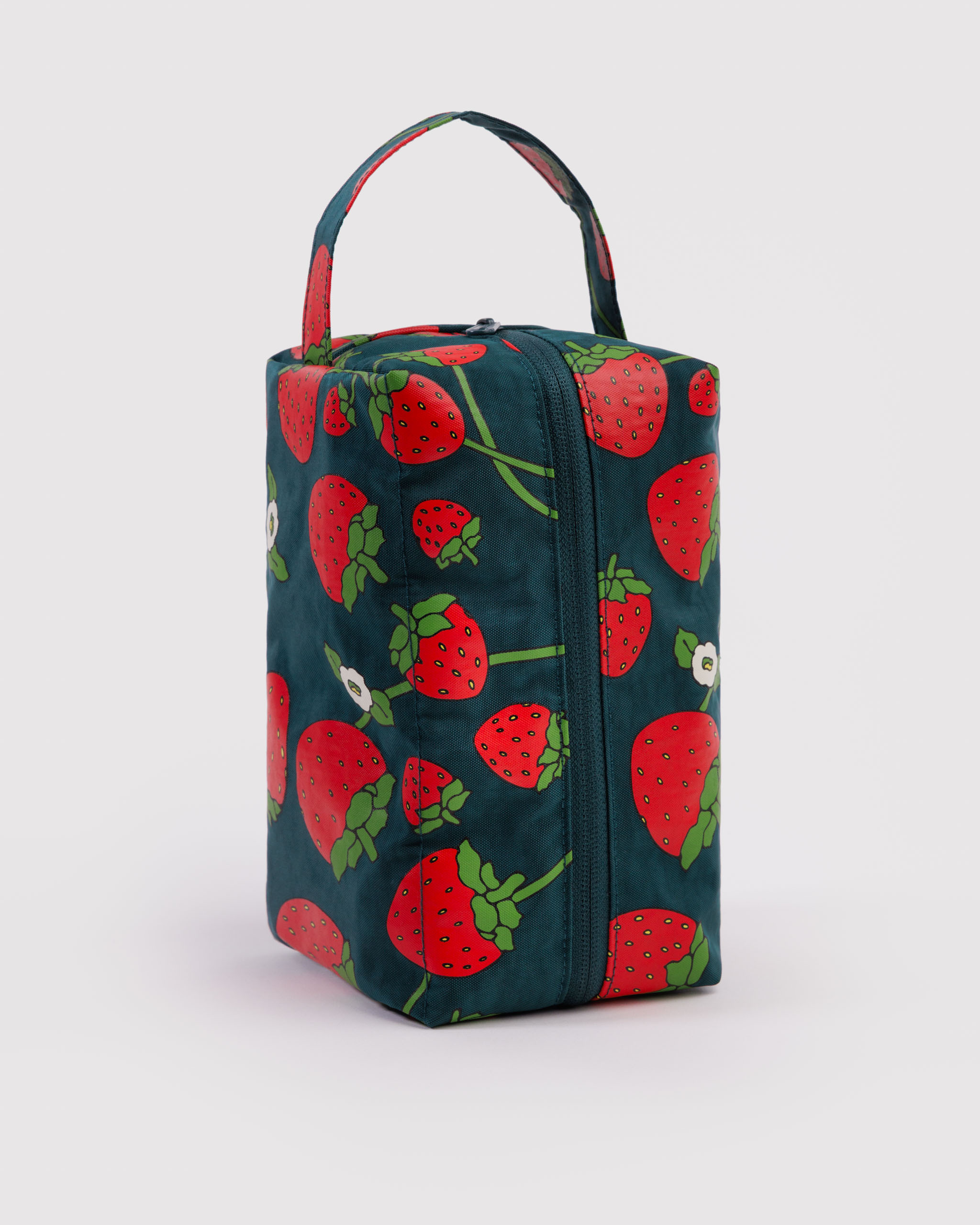 Dopp Kit - Strawberry | BAGGU