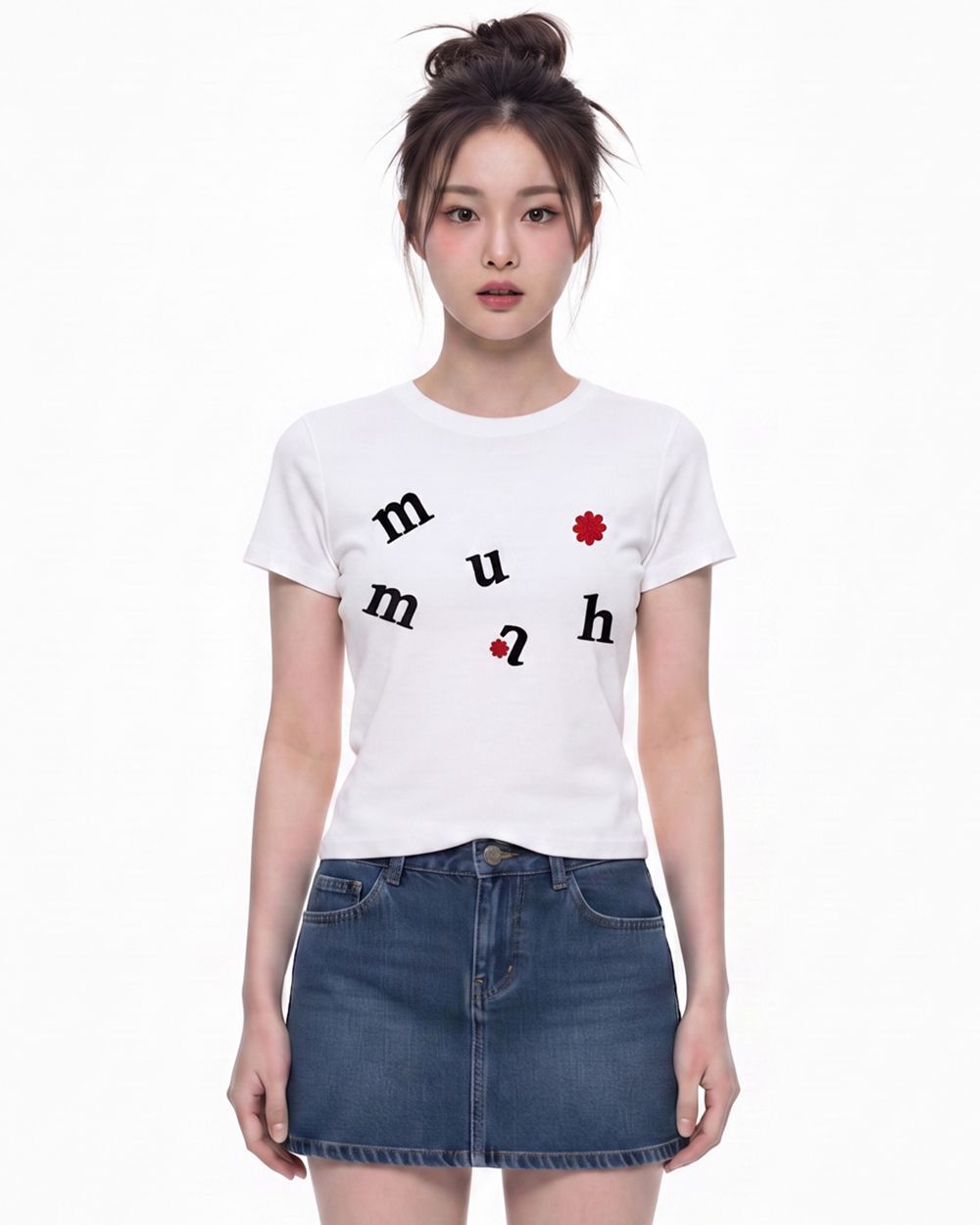 MUAHMUAH 花卉刺繡 LOGO 短袖 T-Shirt MUT26047