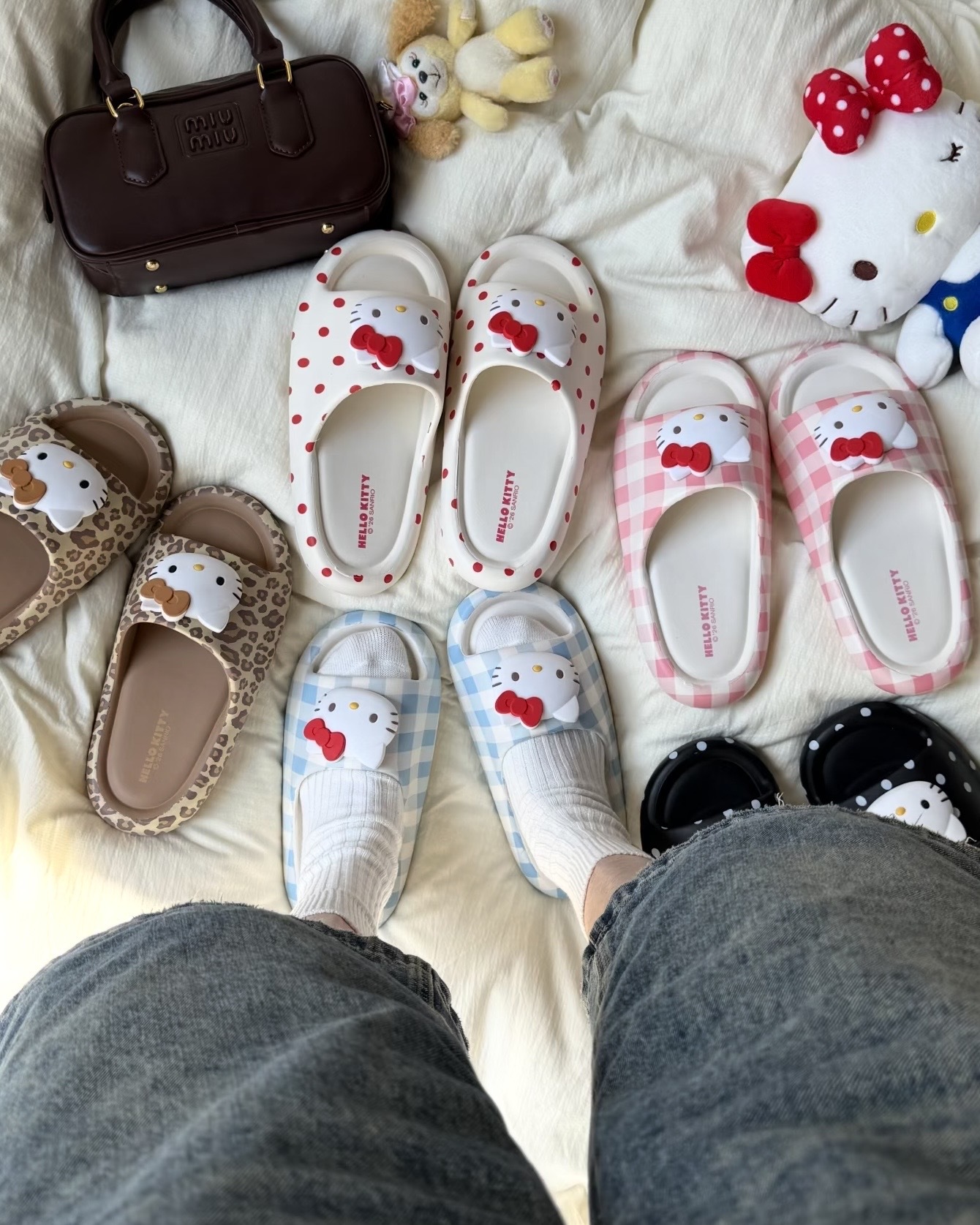 正版授權 Sanrio 三麗鷗 Hello Kitty 防水 採屎感 防滑 室內拖 拖鞋 5色