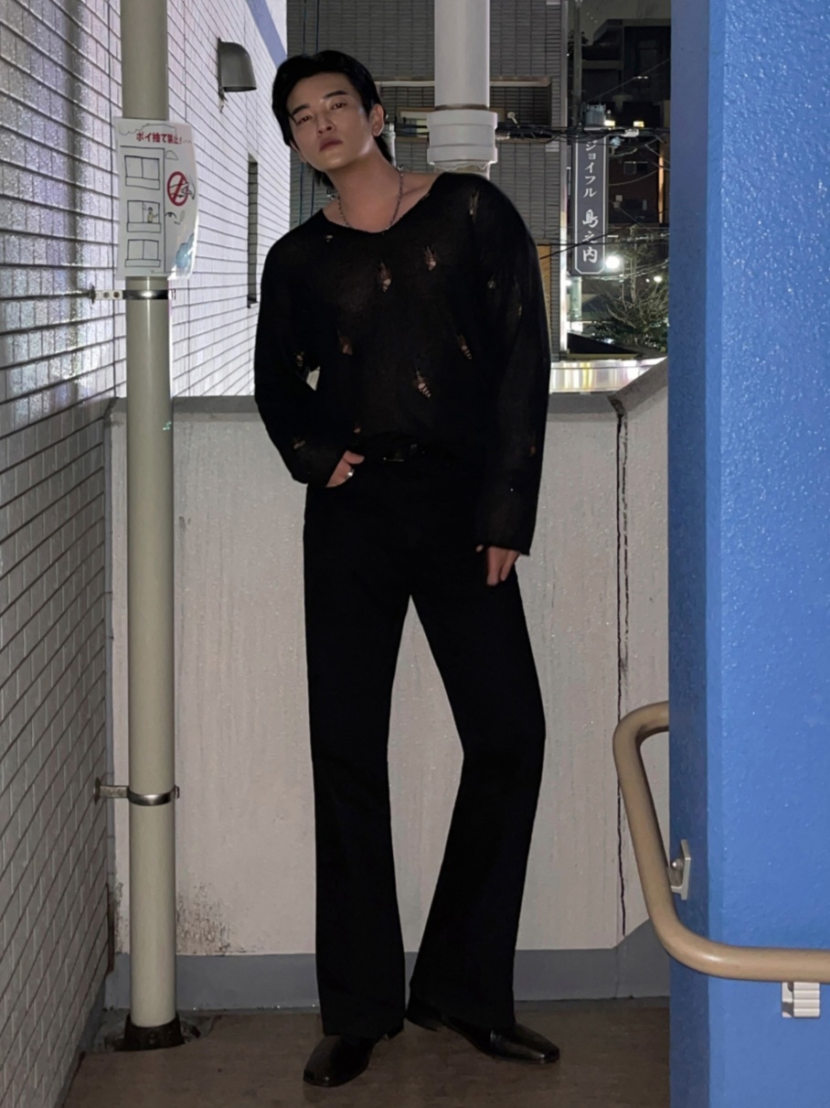 Loose Ben Damaged Knit