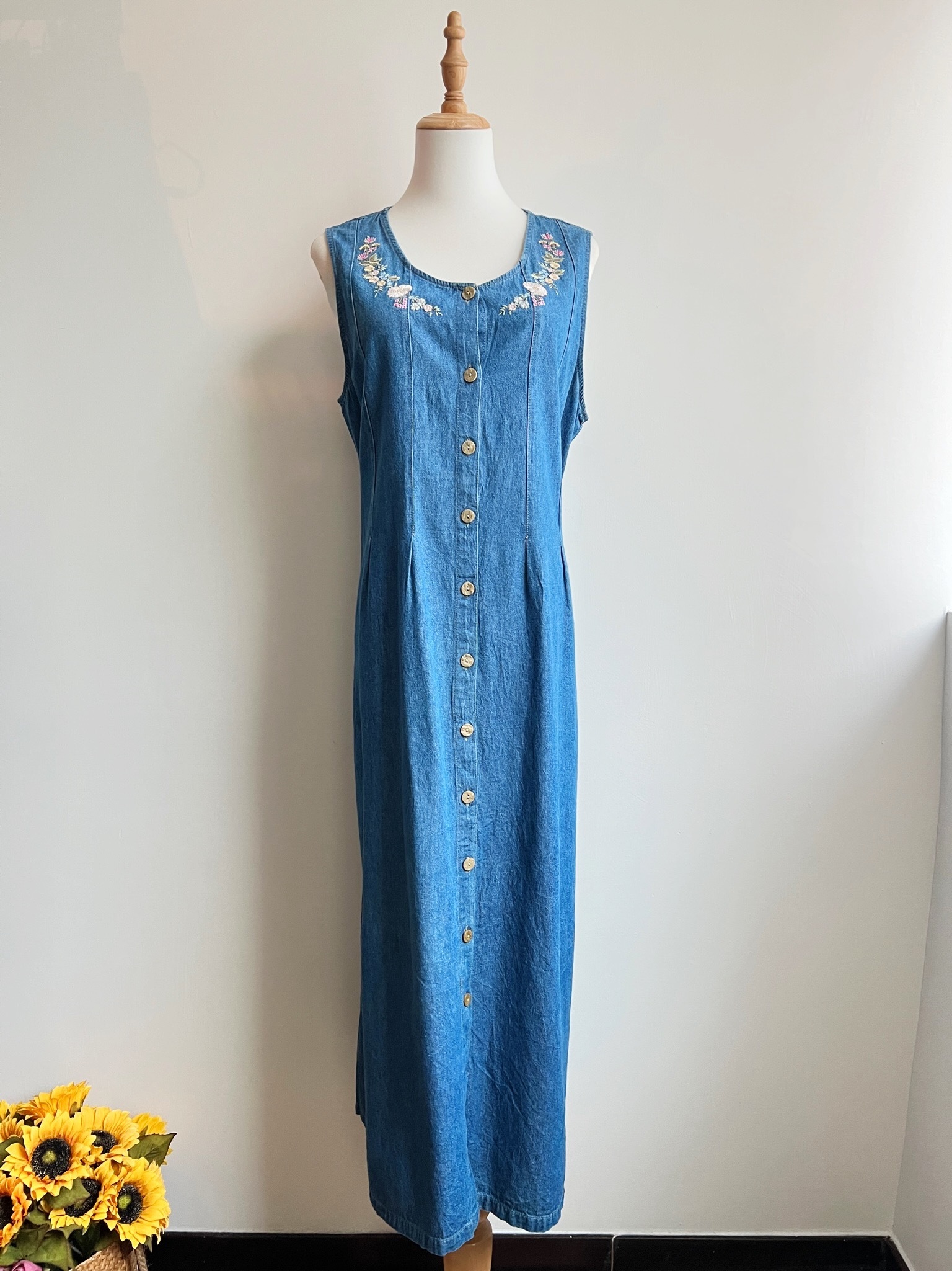 夏日花邊刺繡牛仔背心裙