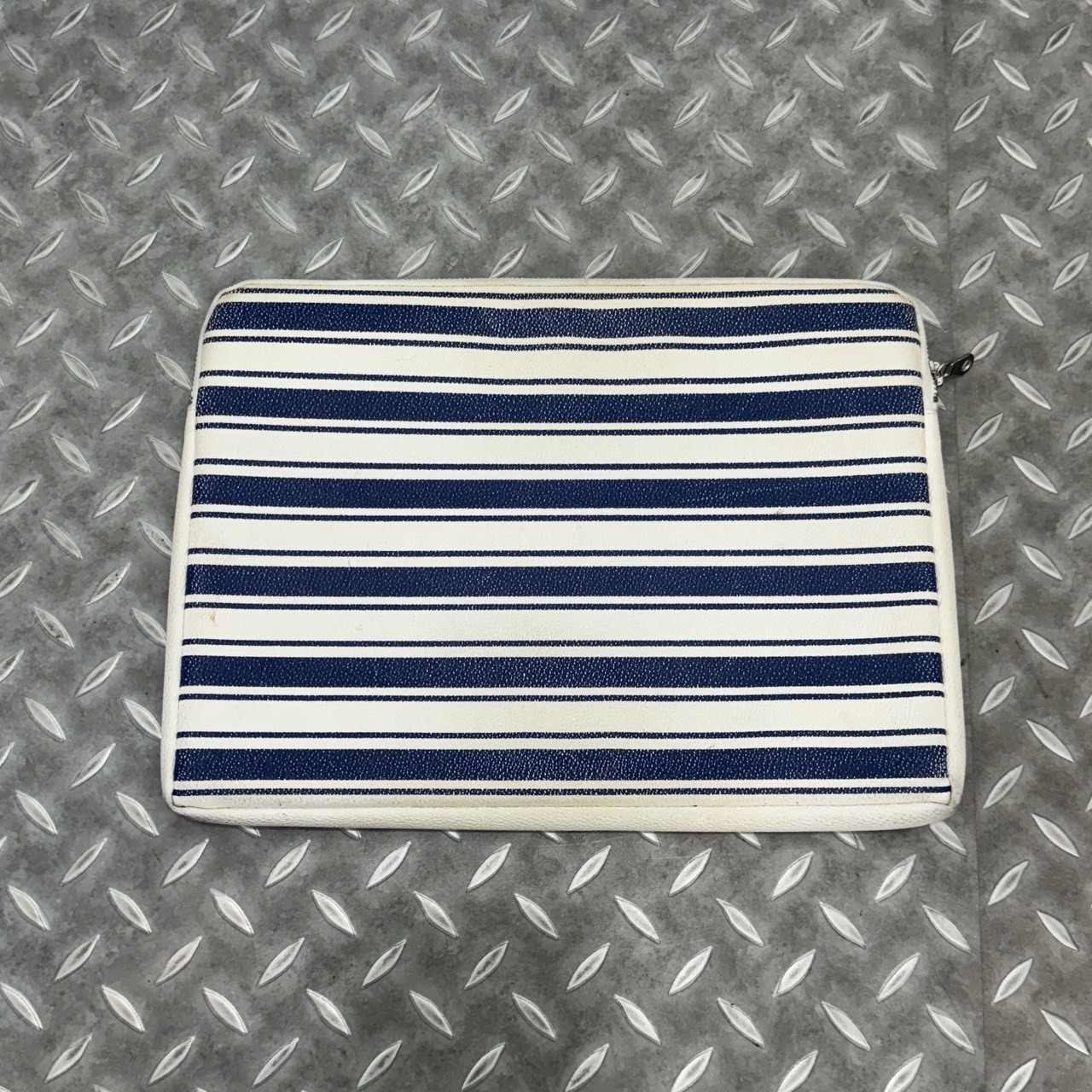 The POOL aoyama computer bag