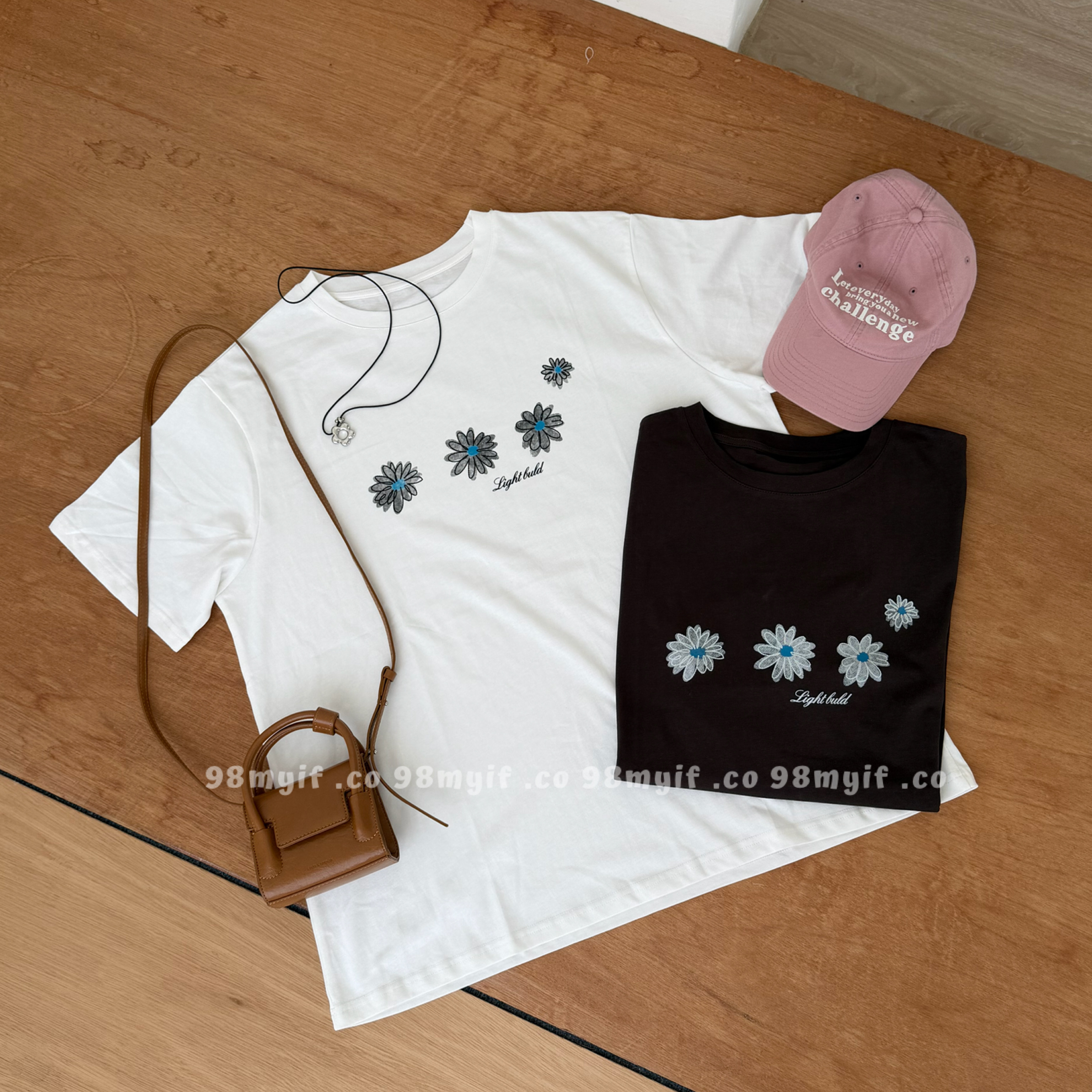 M19 三朵小花 TEE
