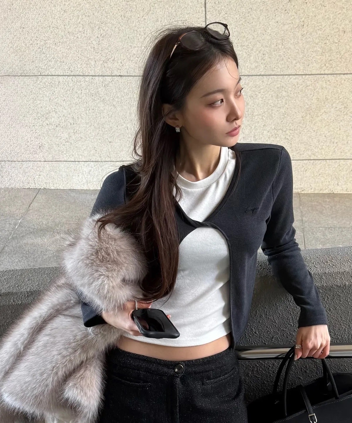 ROEM 扭曲疊層假兩件上衣
