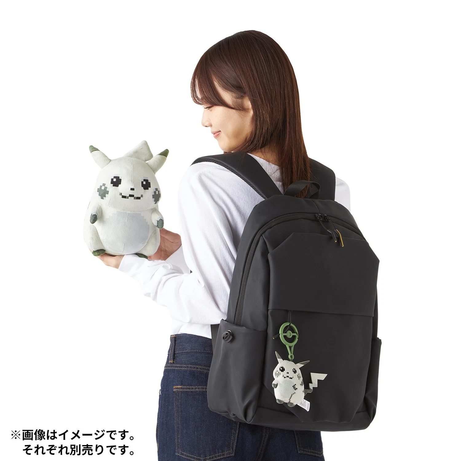 日版 Pokemon 30th 黑白像素 pixel 比卡超公仔 set