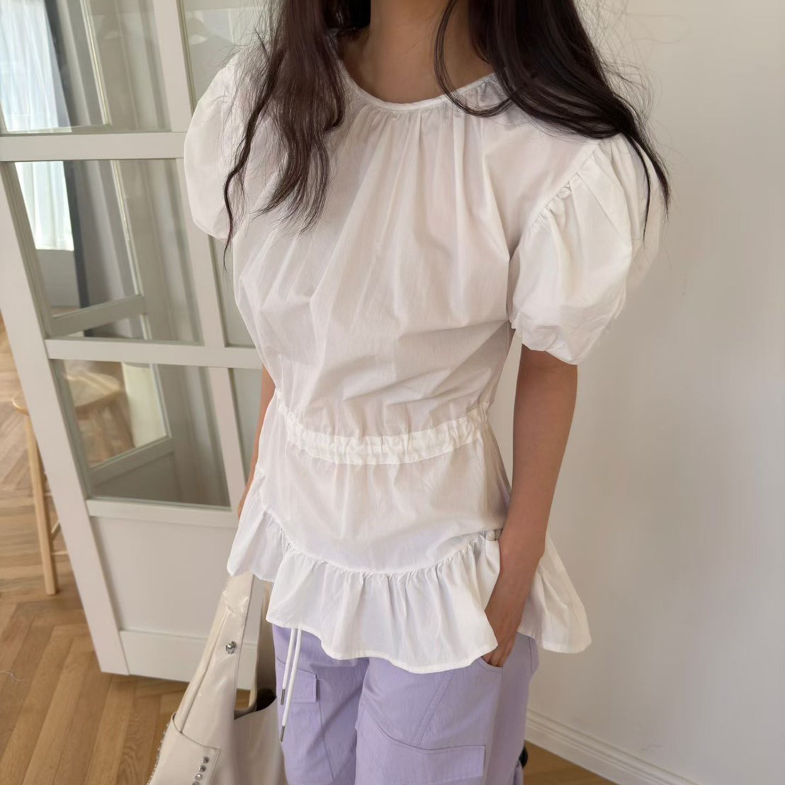 甜美女子收腰蛋糕裙擺澎澎袖圓領上衣 / 2色