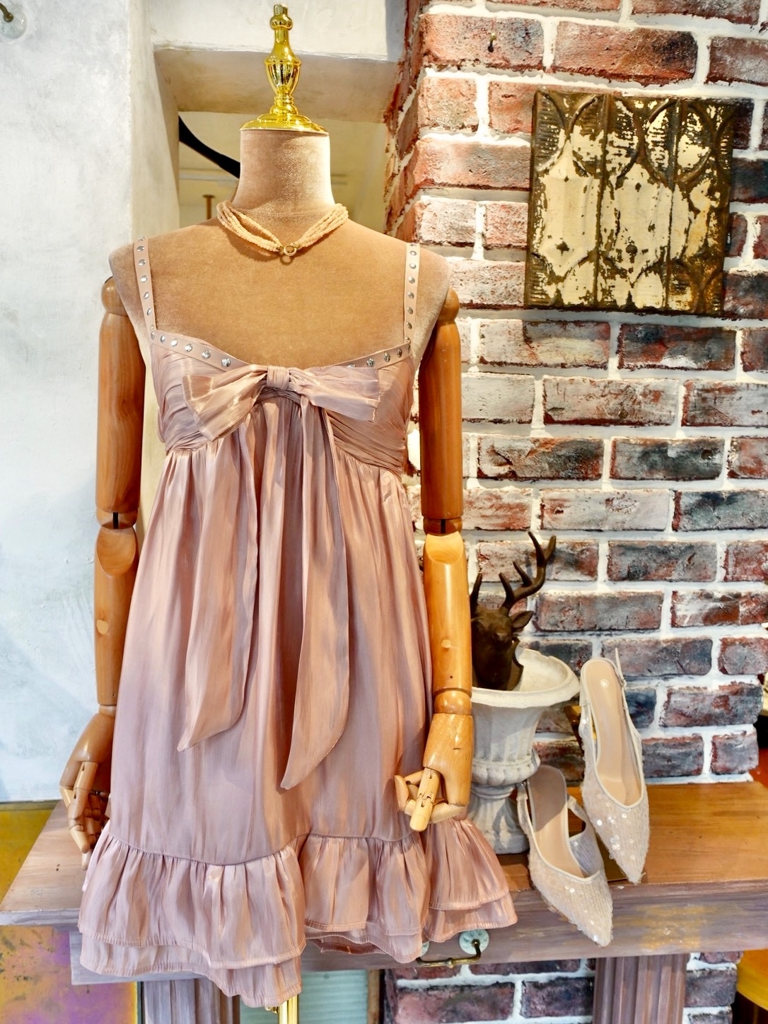 Mauve粉紅色金屬絲光V領卯釘蝴蝶結 Dress