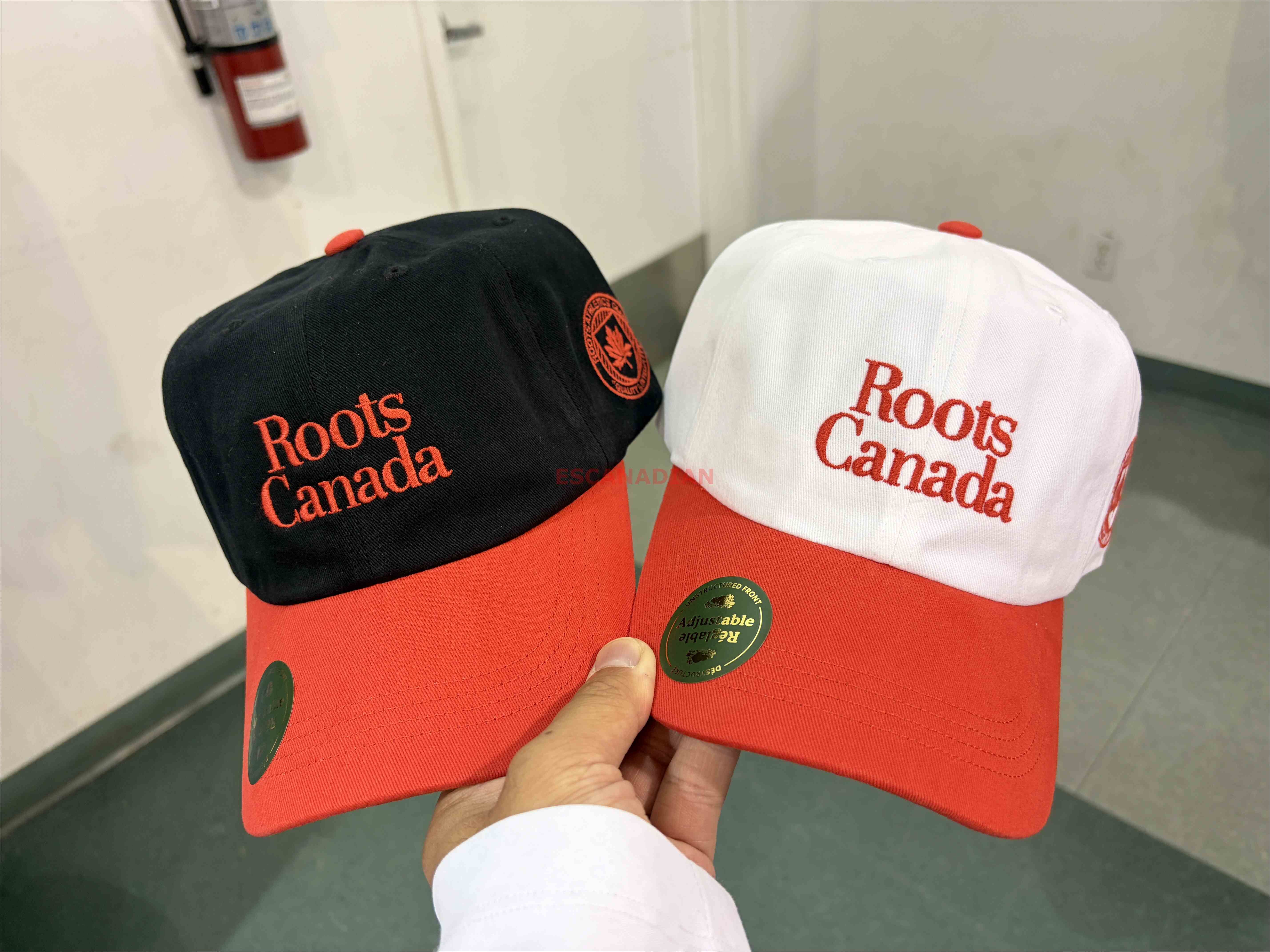 ROOTS 大人 加拿大款 刺繡字樣 拚色 帽子 (2色)