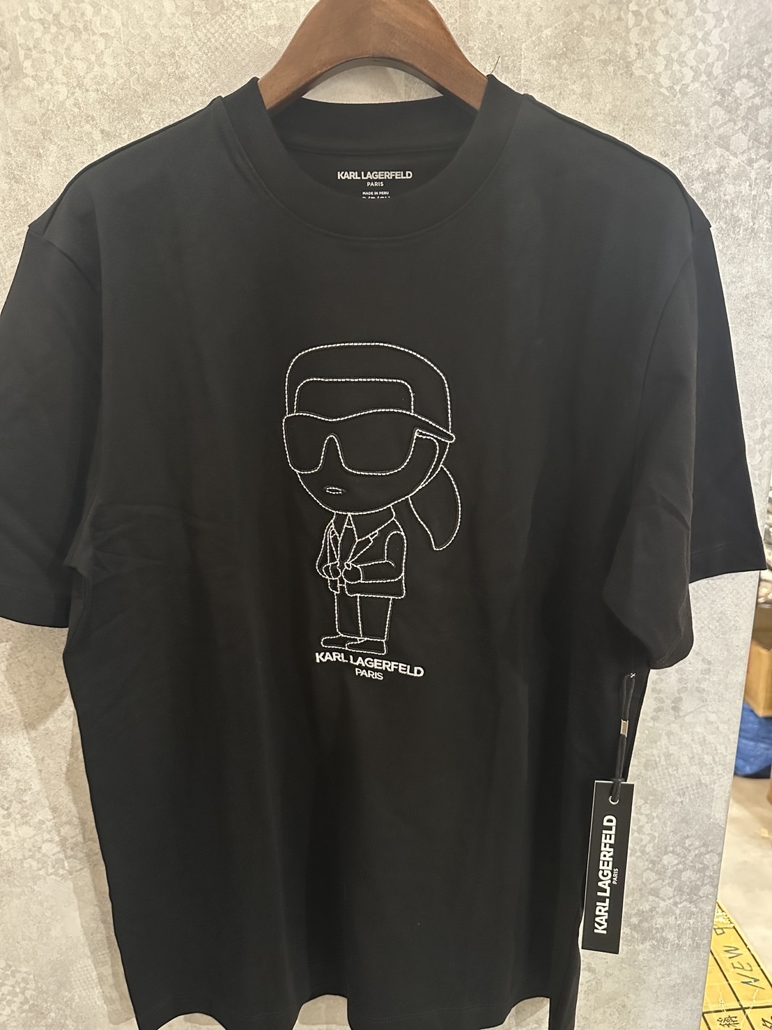 Karl Lagerfeld 卡爾 電繡縫線Q版卡爾 短袖上衣 短T