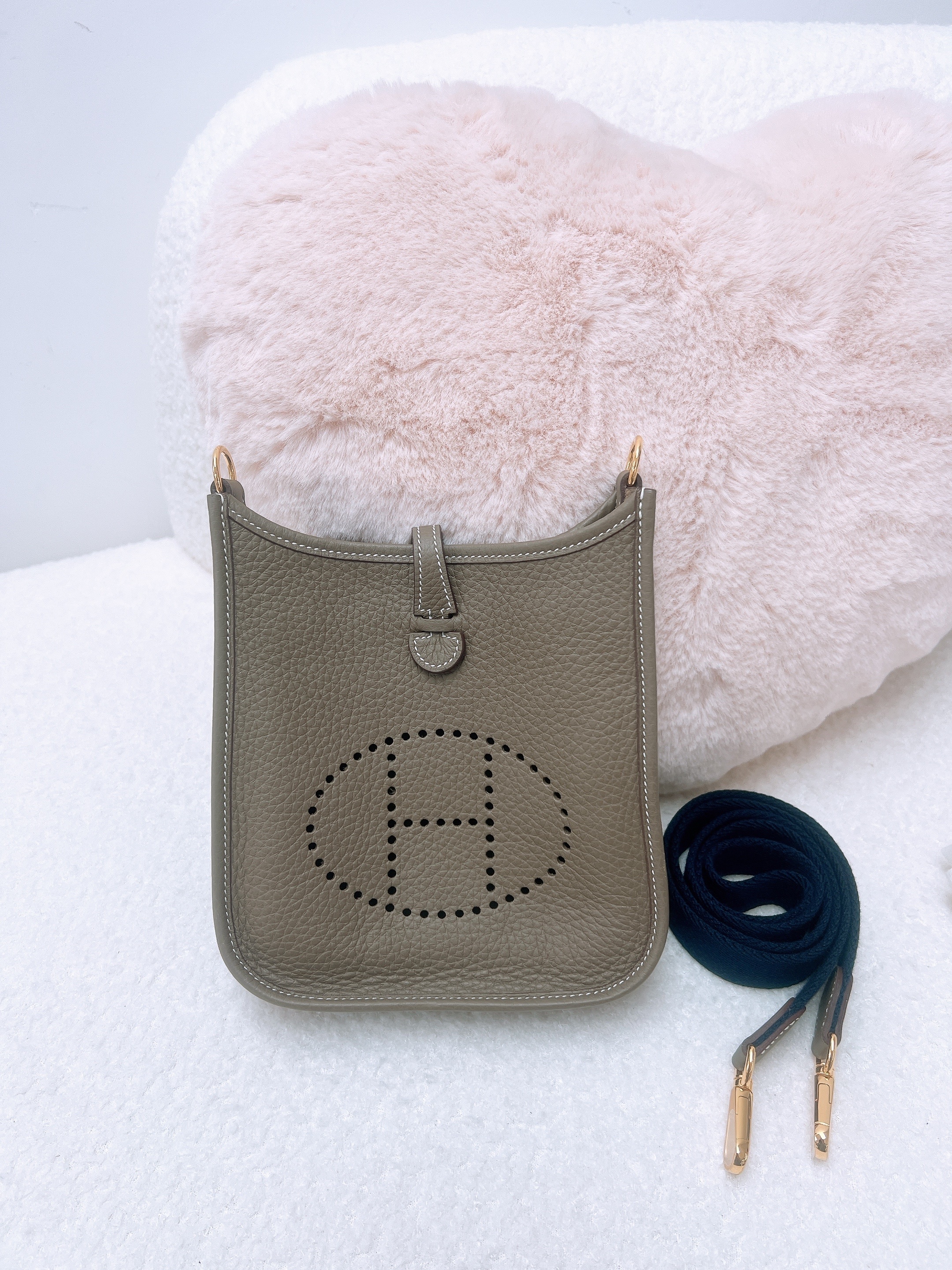 Hermes mini evelyne (etoupe/ GHW/ stamp K)