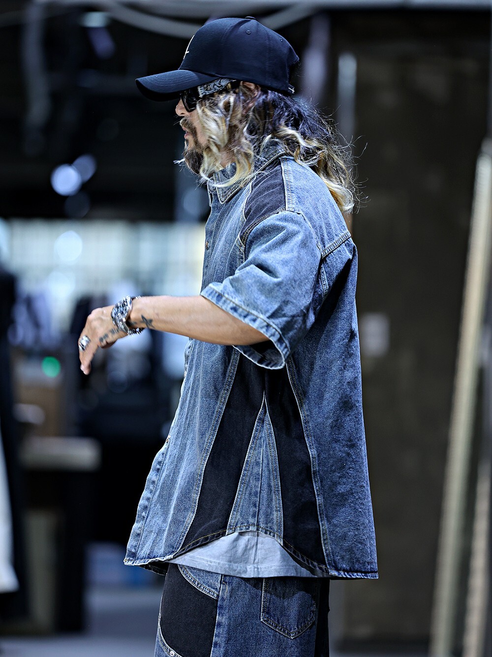 Denim color-blocked short-sleeved shirt