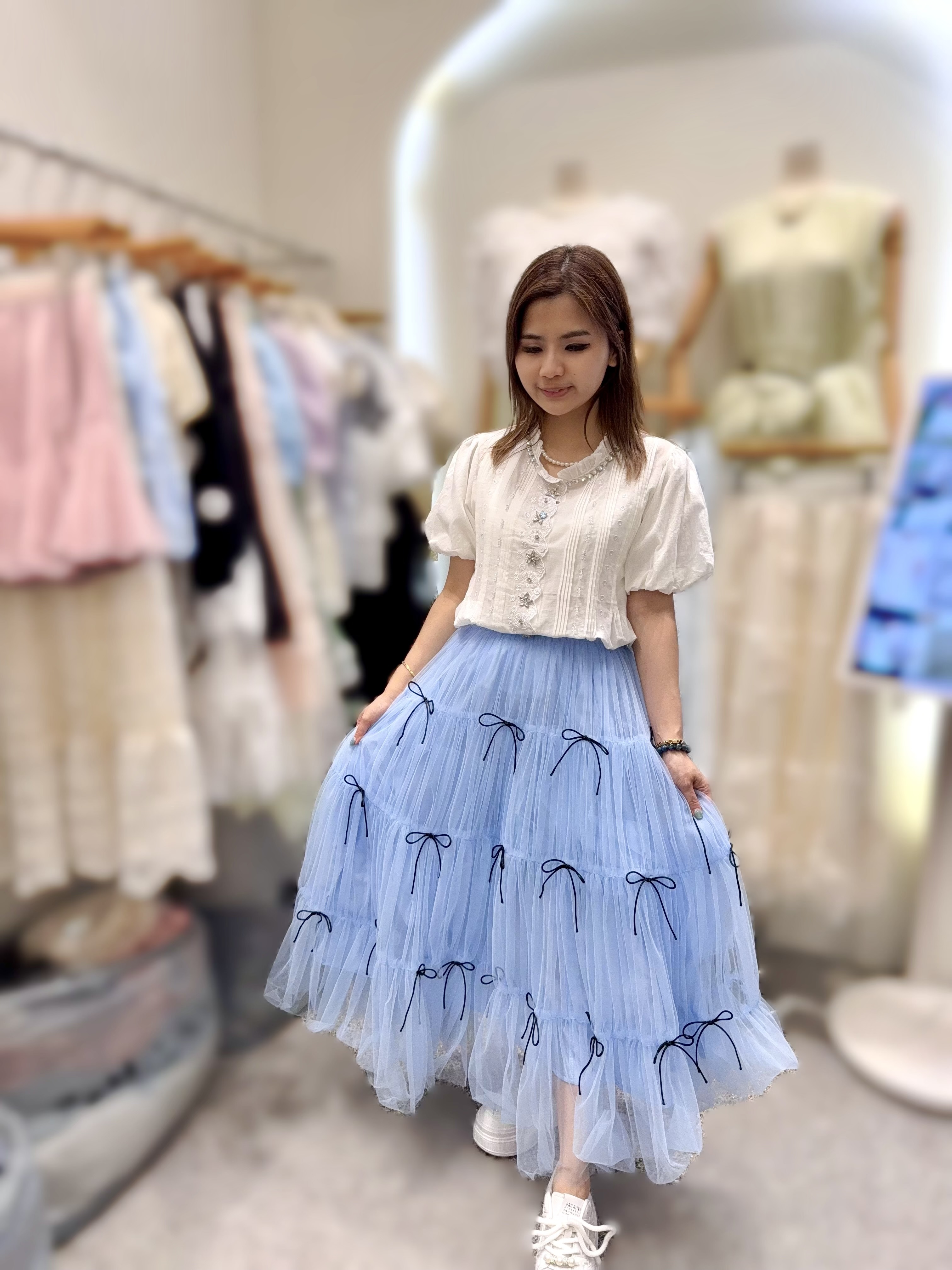 Aw85  腰26-43 HIP53 長35$599