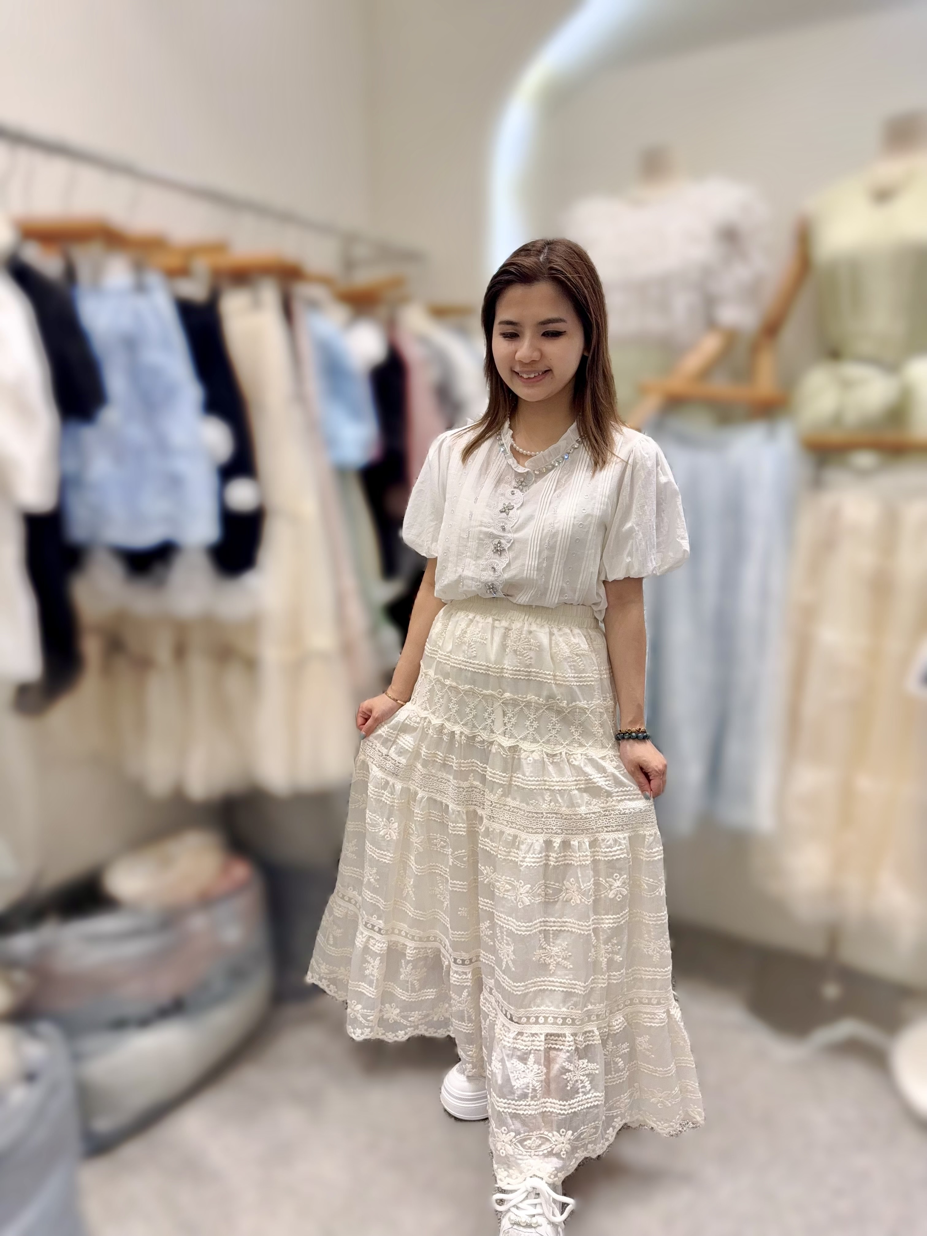 AW70 lace 長裙 腰 23-41 HIP50 長36 $559 (一口價)